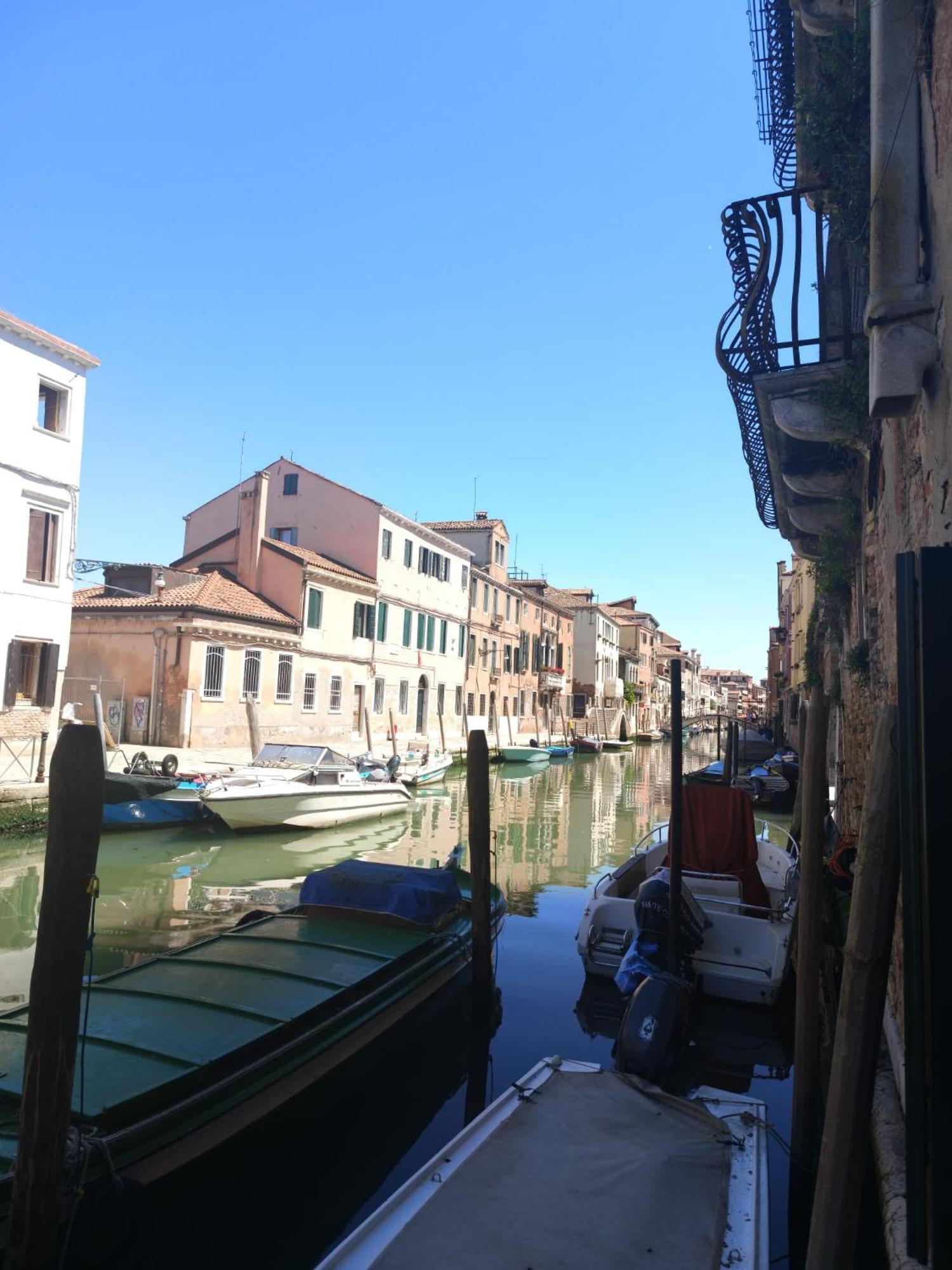 Piccola Perla Sul Canale *