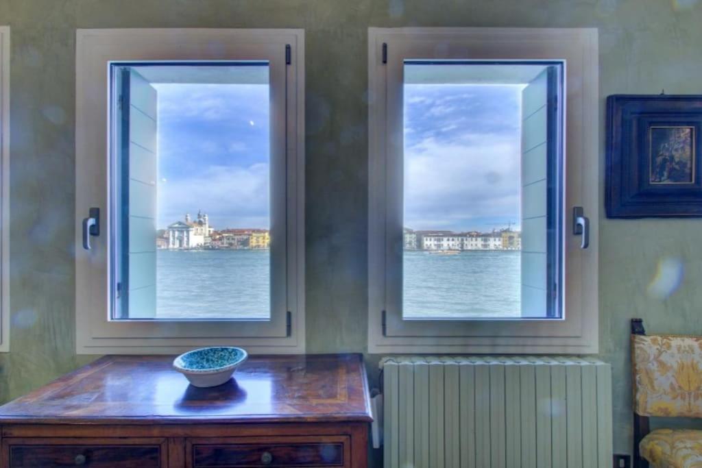 Apartment Giudecca Luxury Waterfront By Venicevillas Venice