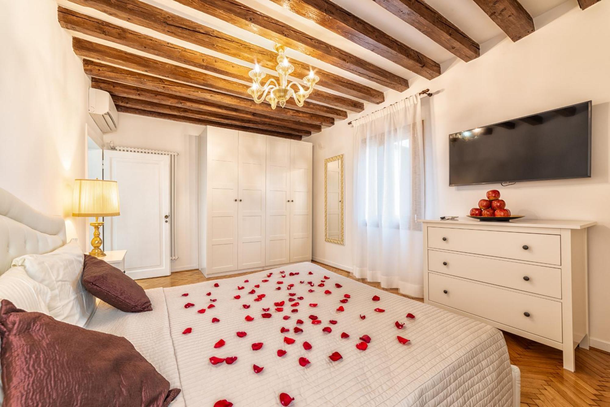 Appartement Casanova Fenice - Canal View Venise