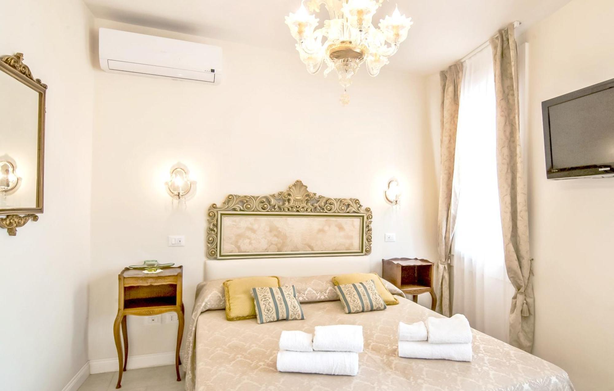 Michelle In Charming Appartement