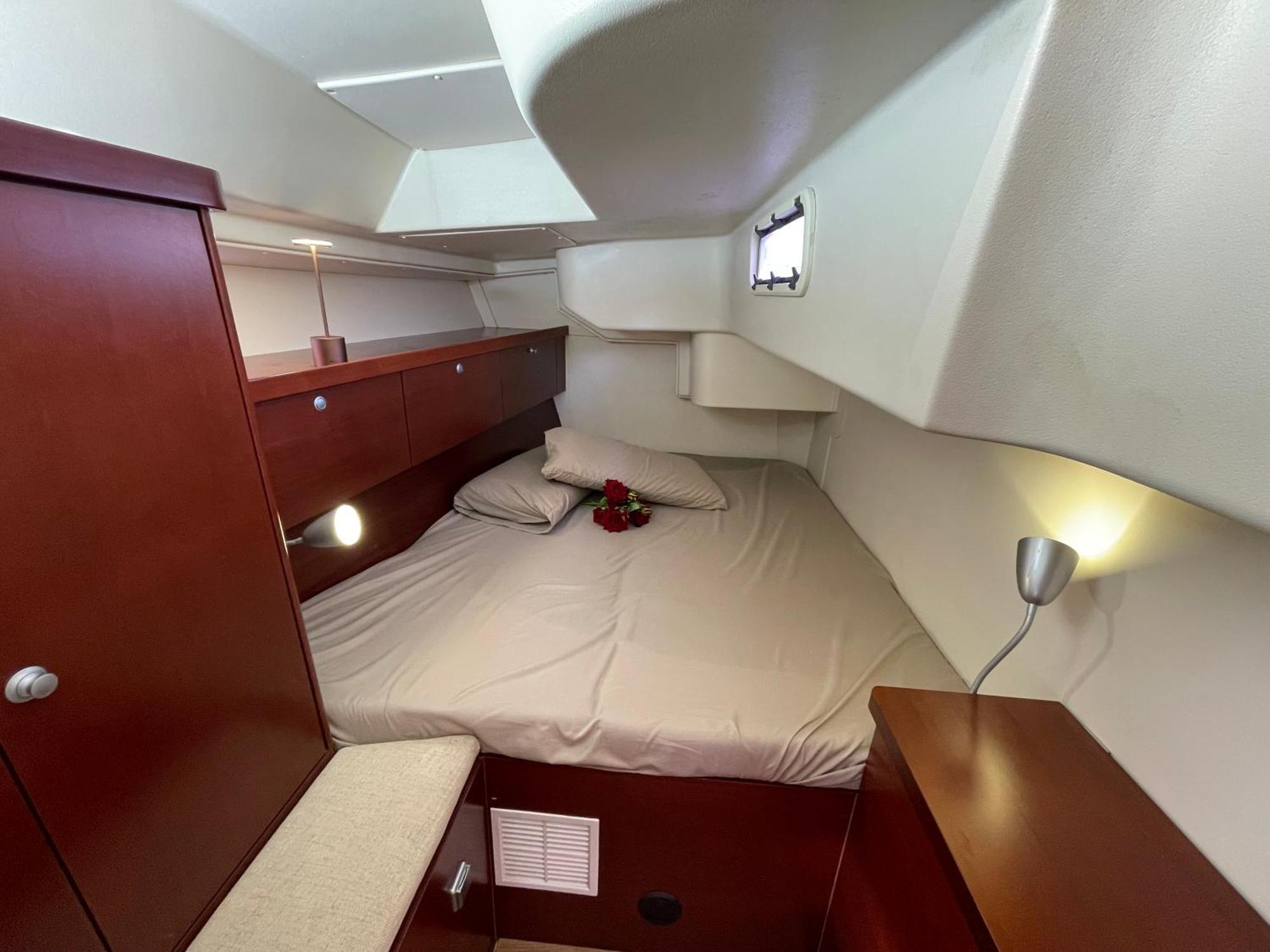 Venice Boat Tour With Aperitif And Music Included On A Sailing Boat Venetië