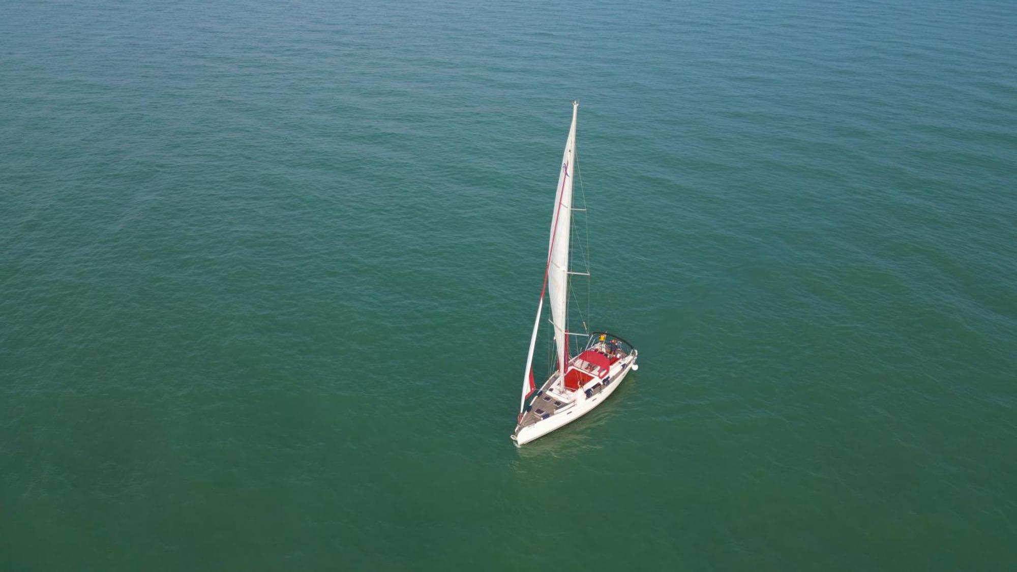 Botel Venice Boat Tour With Aperitif And Music Included On A Sailing Boat Venetië