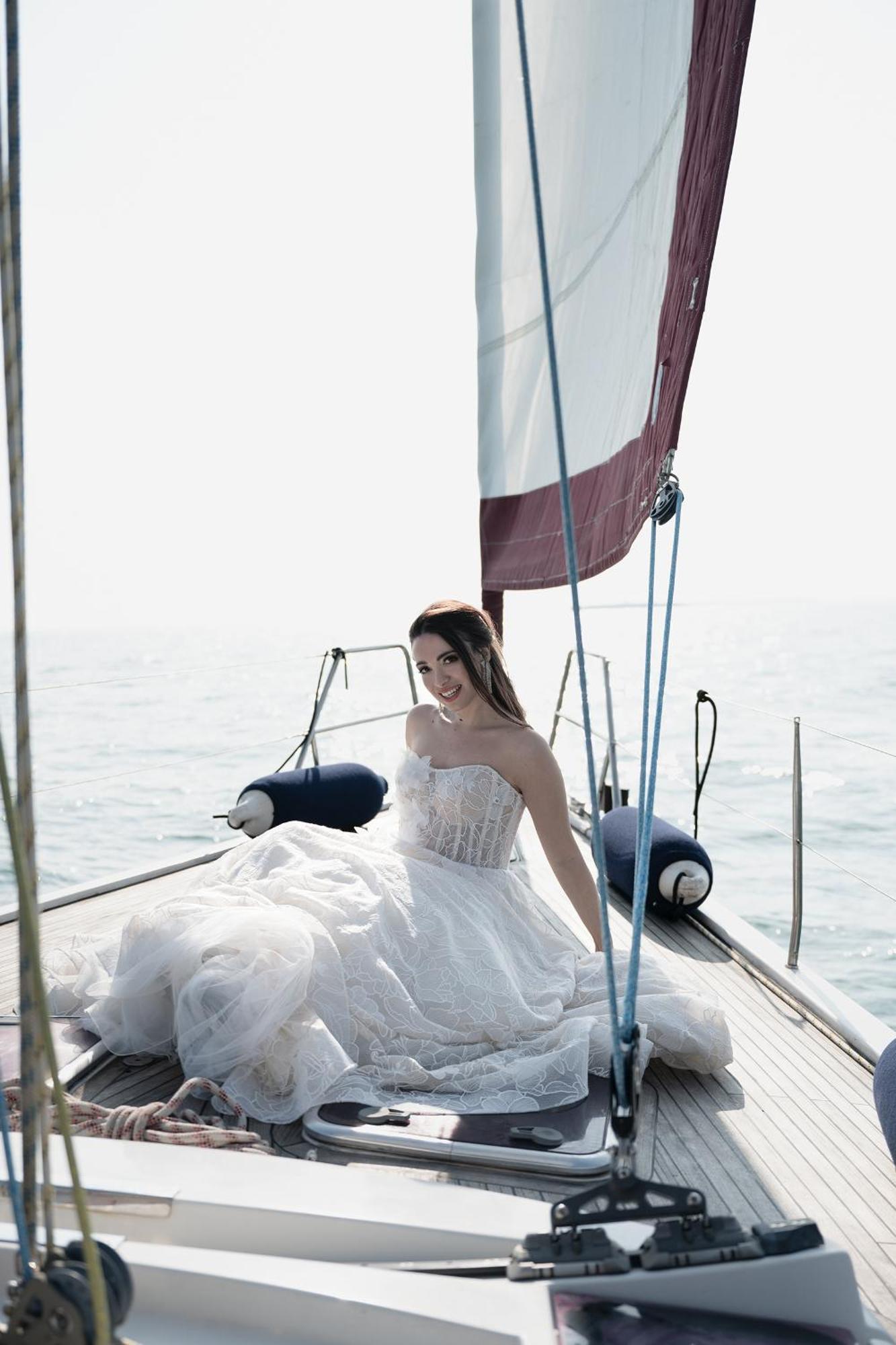 Venice Boat Tour With Aperitif And Music Included On A Sailing Boat