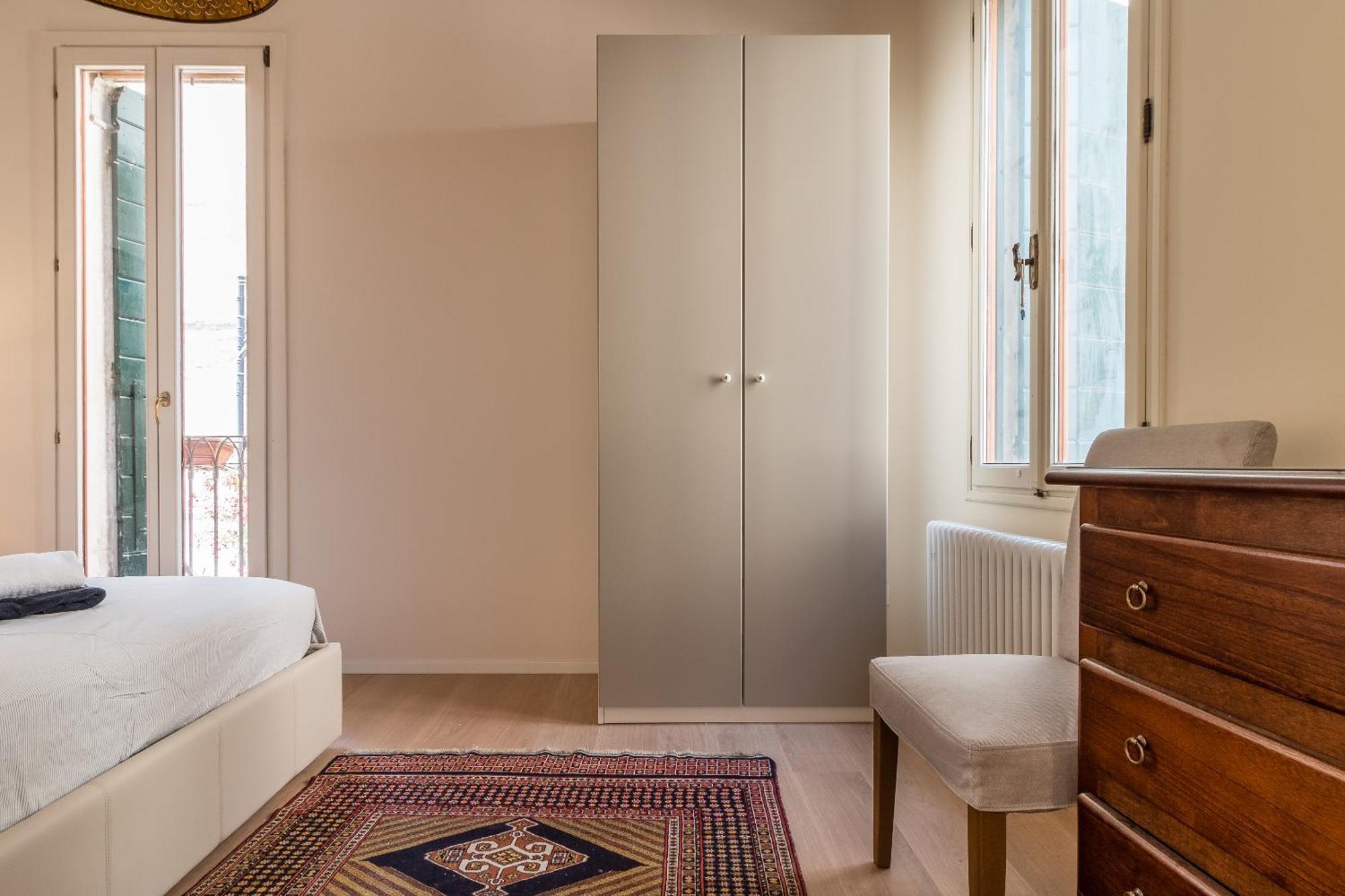 Doge's Mirror & Stair @frari Appartement
