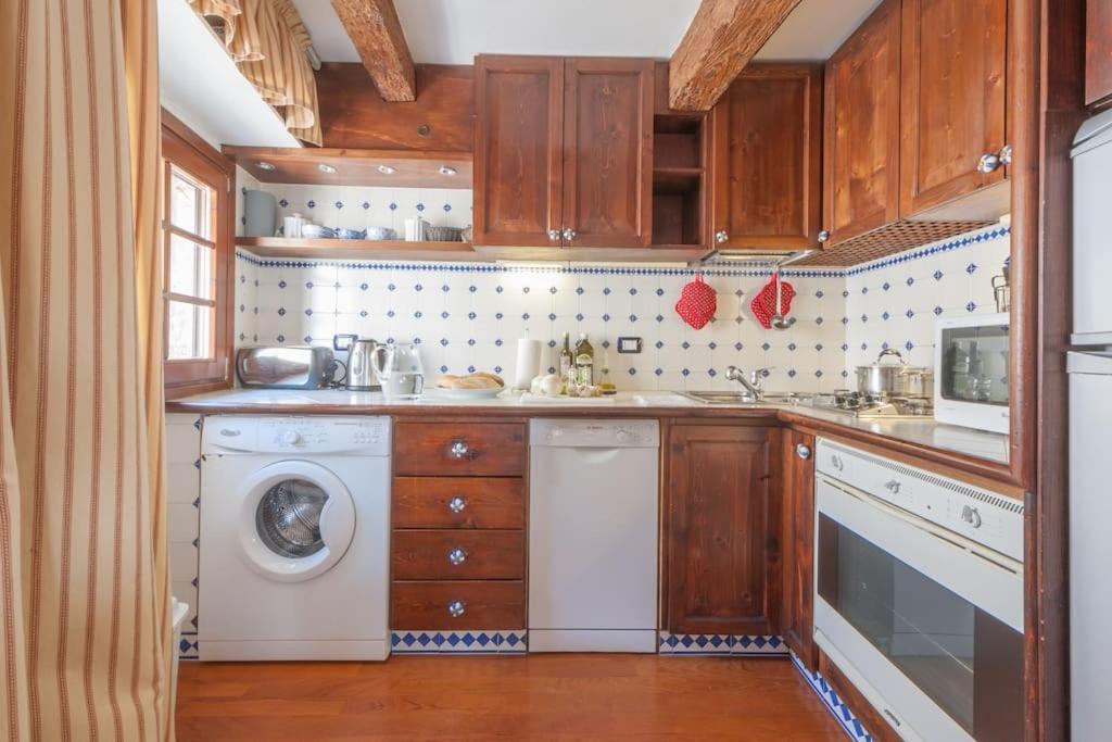 Appartement Ca' Fortuny, Your Nest On San Marco Rooftops *