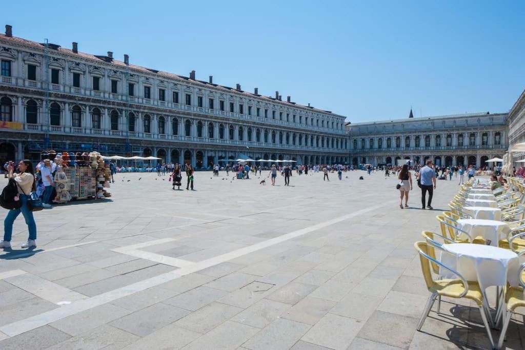 Ca' San Marco, Literally 20 Meters From San Marco Square! * Venedig