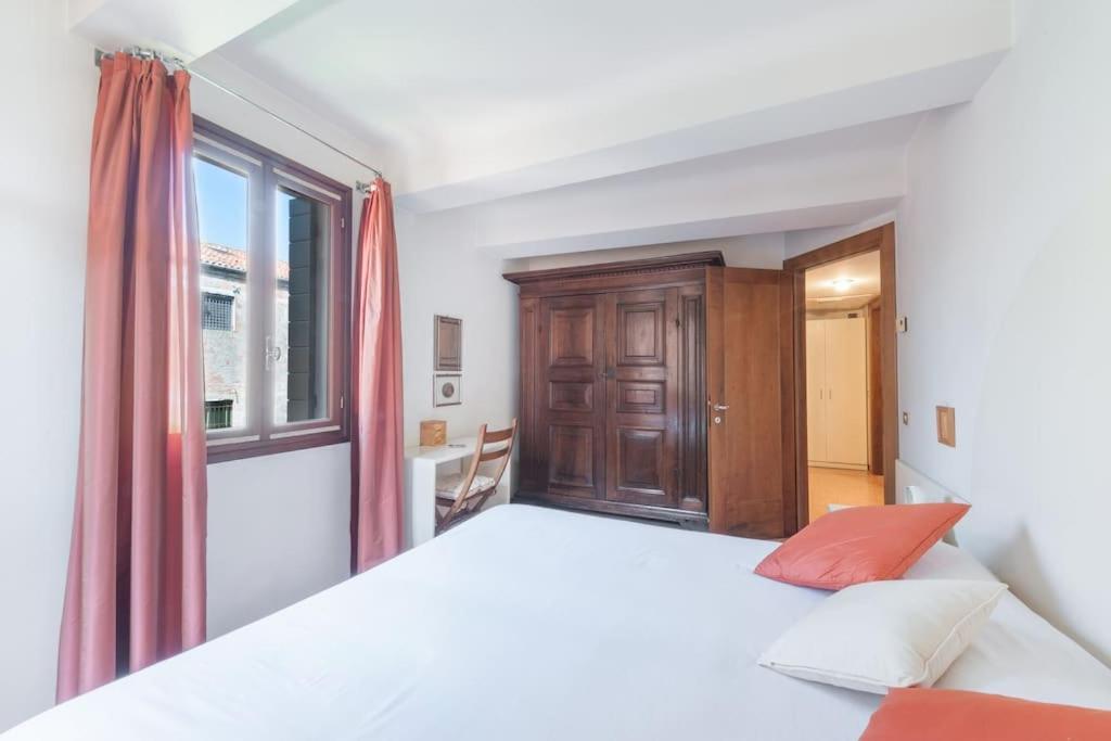 Ca' De La Comare, Relaxing And Elegant On Canal Grande Venedig