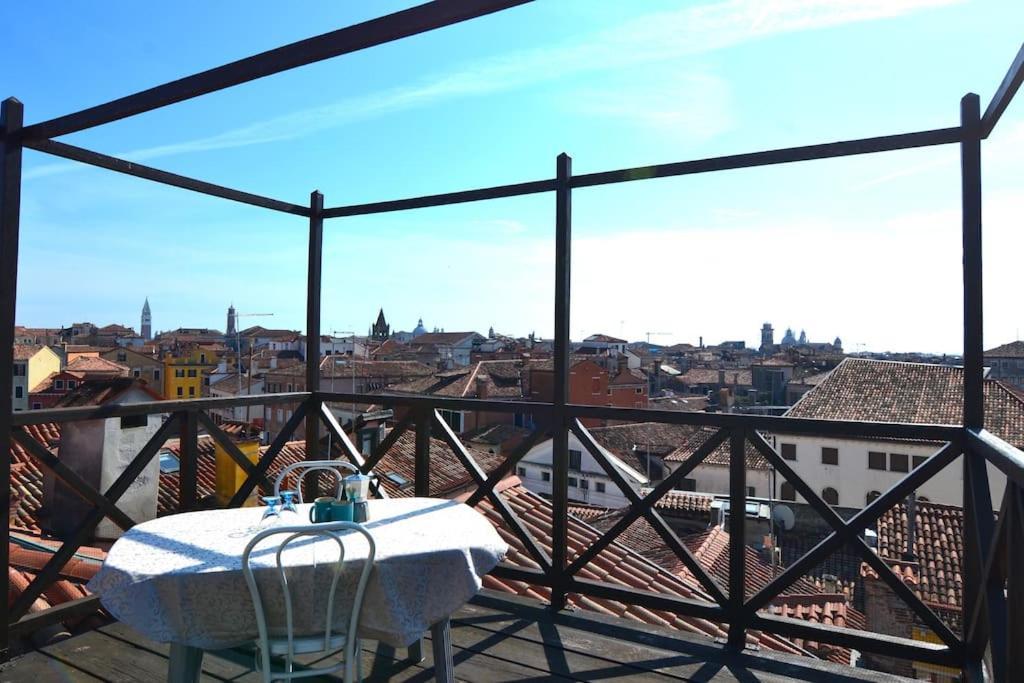 Breathtaking Terrace In Santa Margherita Square Appartement Venise