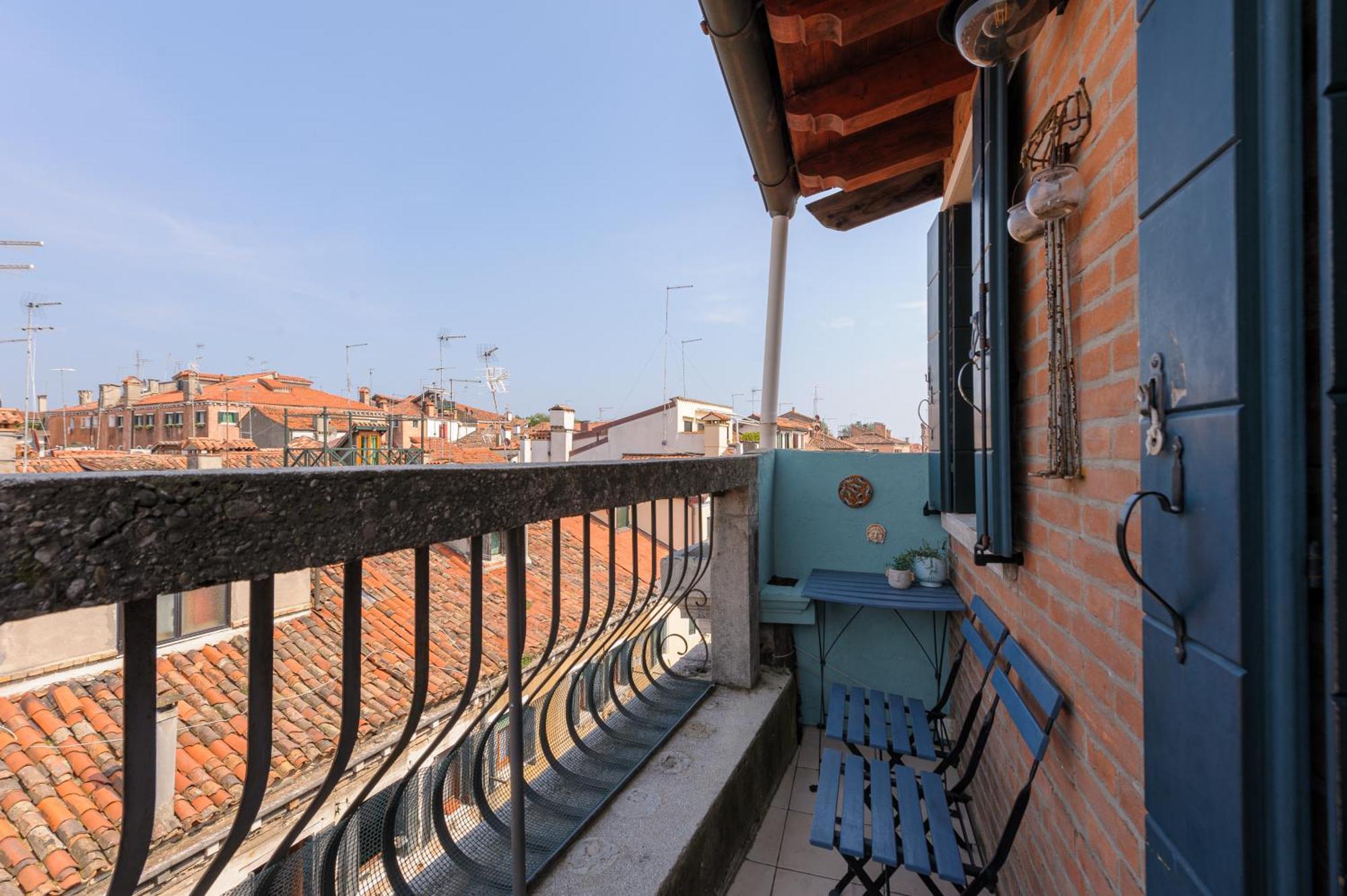 Biennale - Terrace Over Castello * Venise