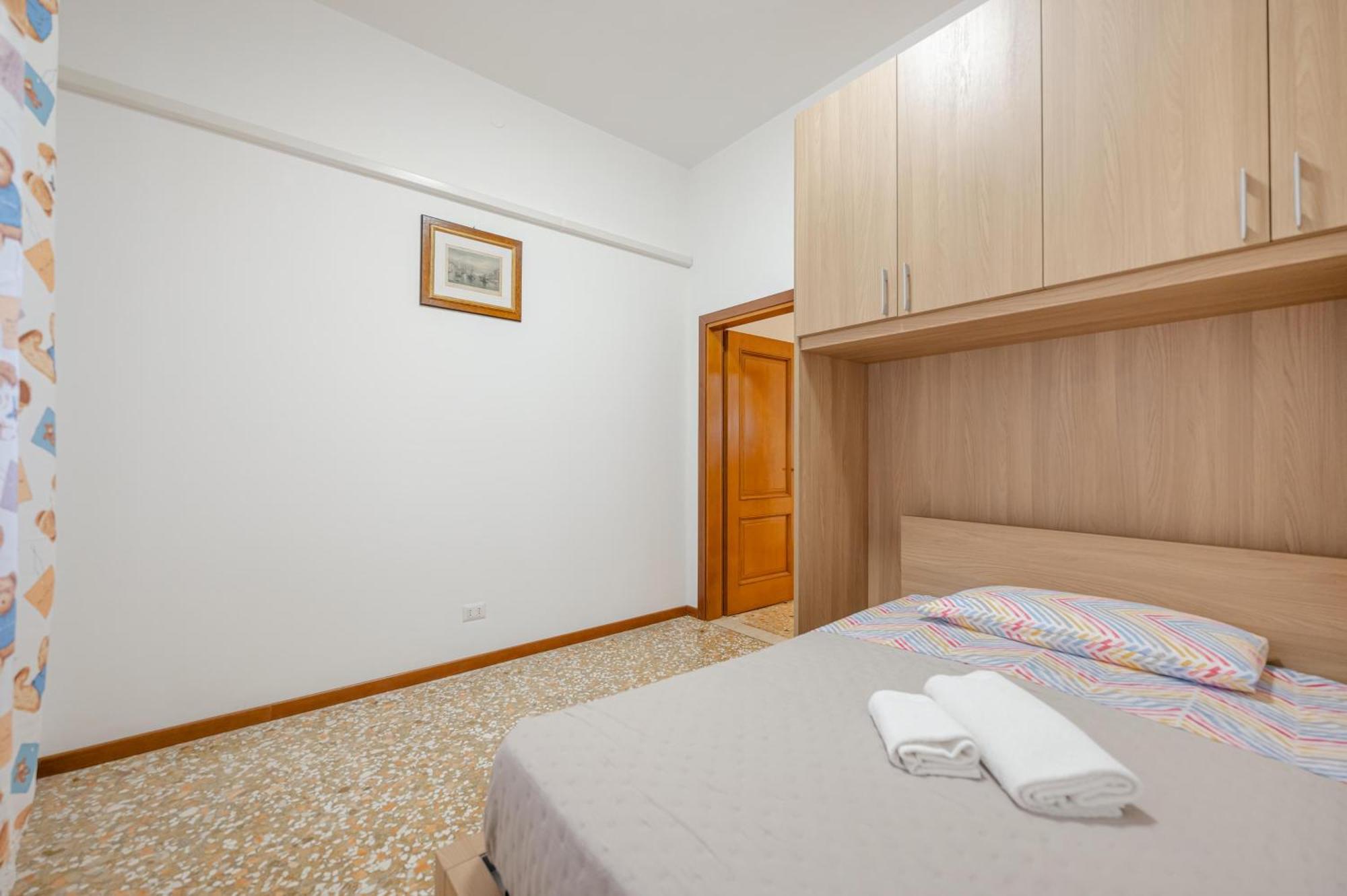 Tatiana Flat-10 Minutes From Appartement Venise