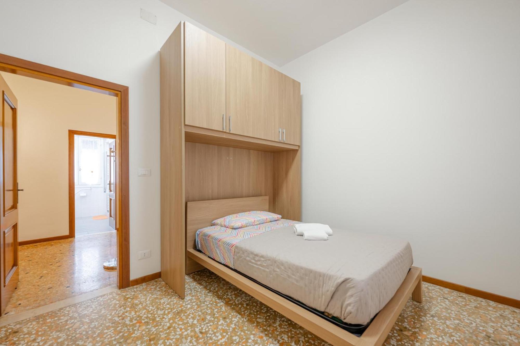 Tatiana Flat-10 Minutes From Appartement Venise