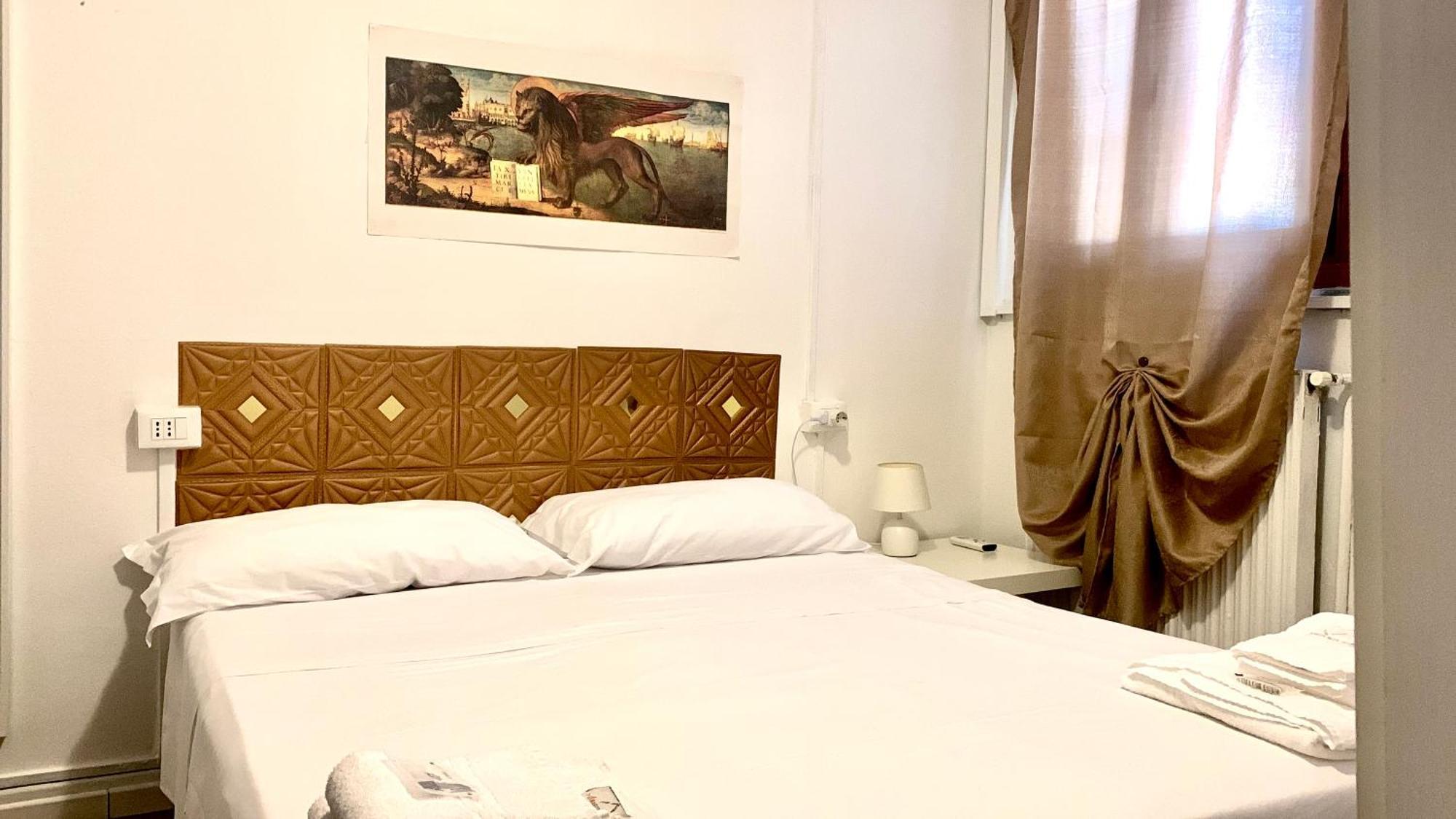 Bed & Breakfast /room With Private Bathroom Venetië