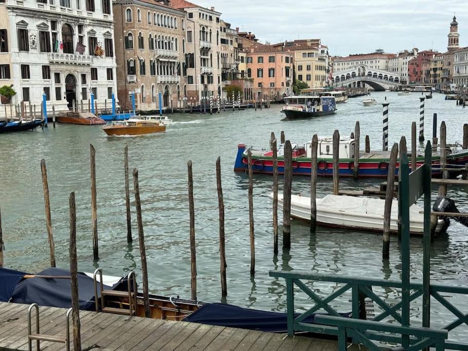 Apartment Ponte Di Rialto E Canal Grande-palazzo Benzon Venedig