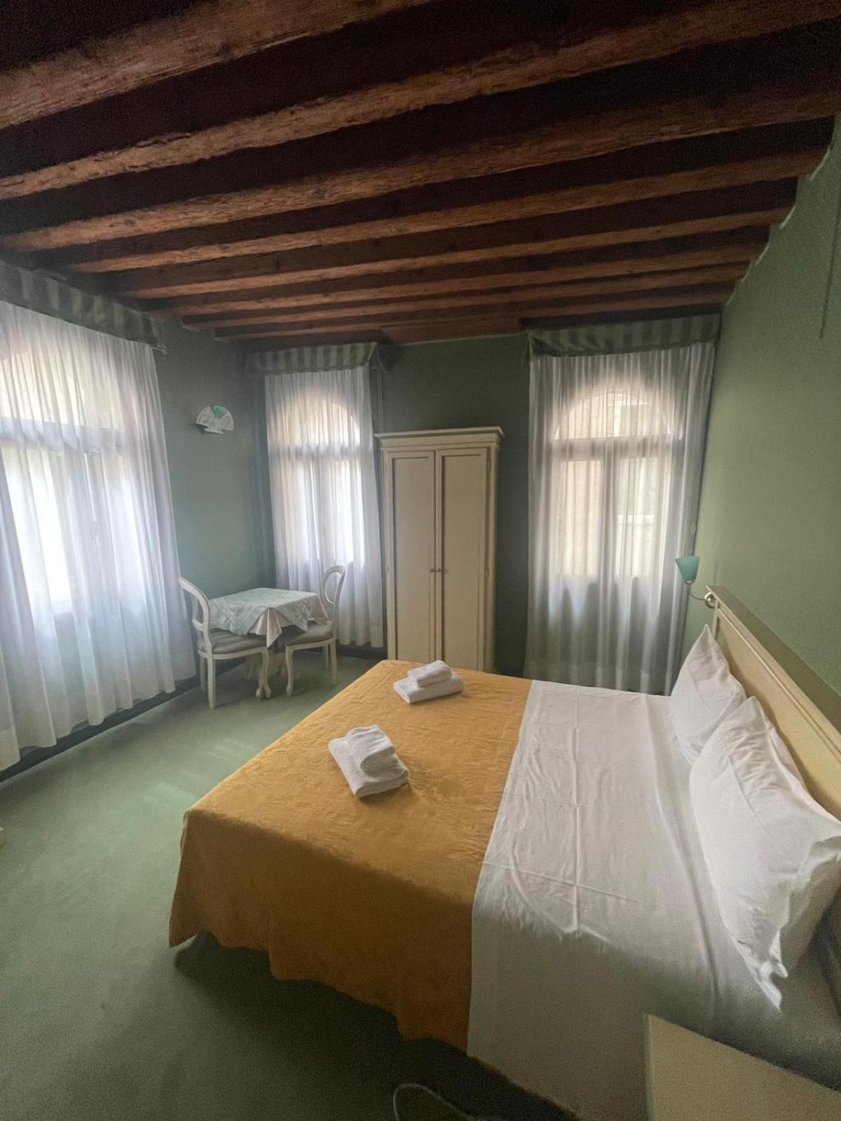Ruga Rialto Venedig