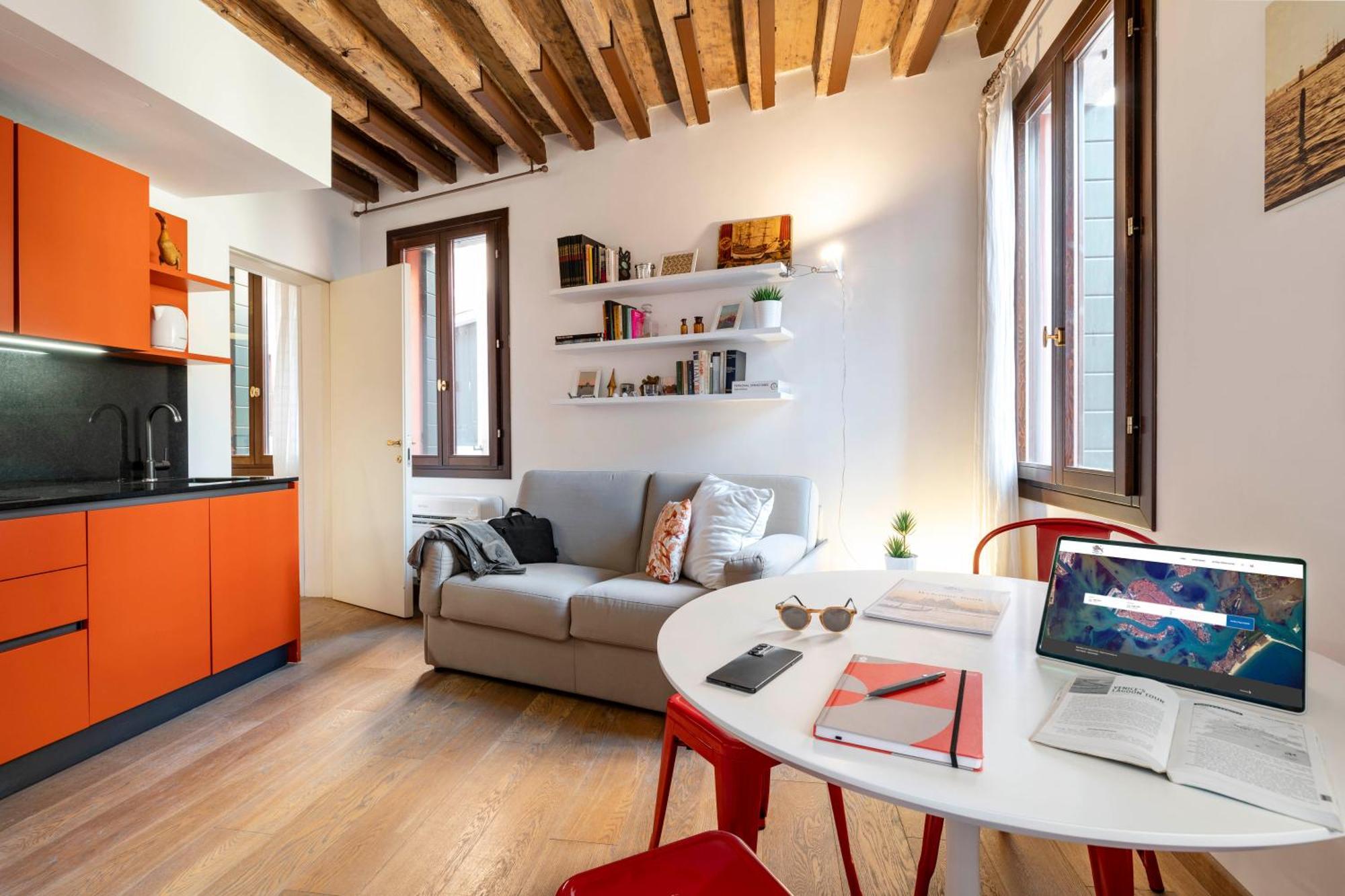 Apartment Contemporary In Ff *