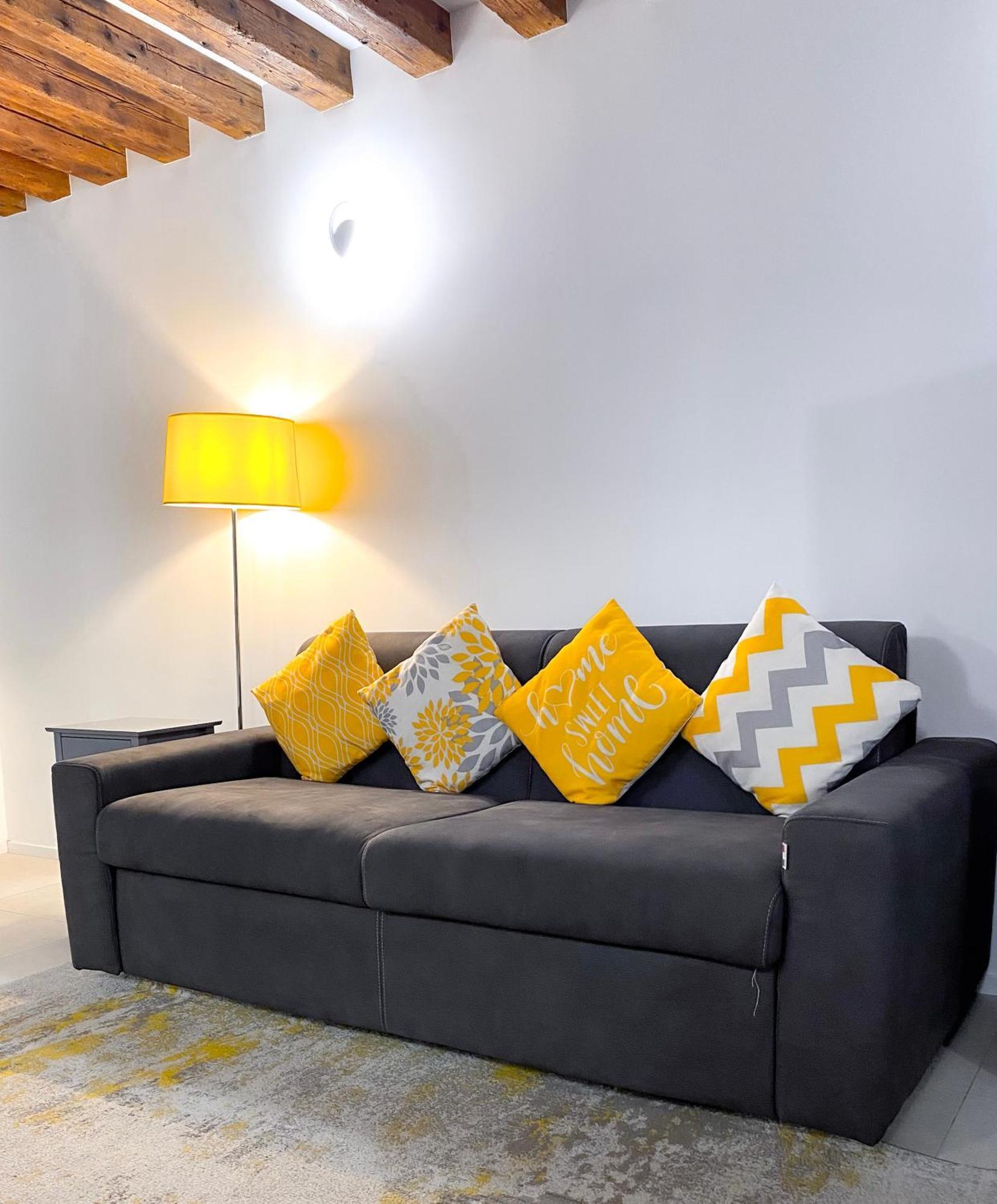 Apartment Isa Lovely In *
