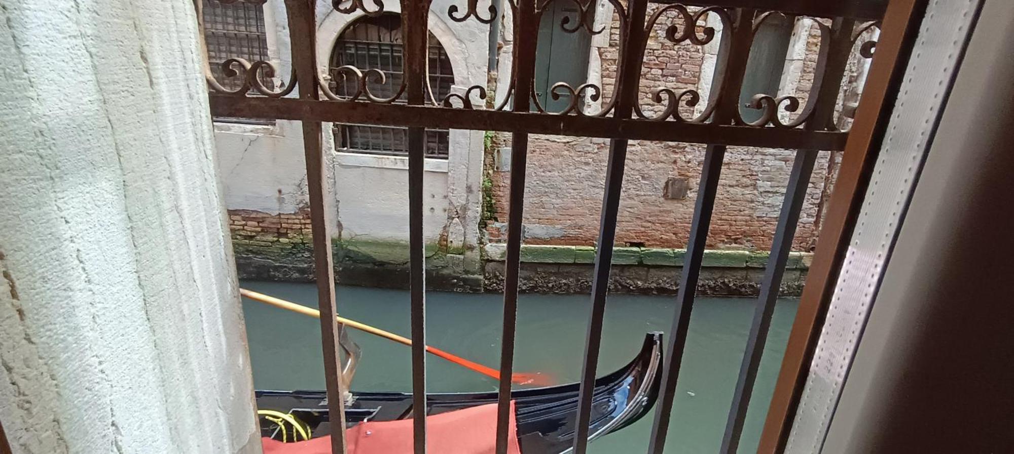 Ca Del Gambero Canal View Appartement Venetië