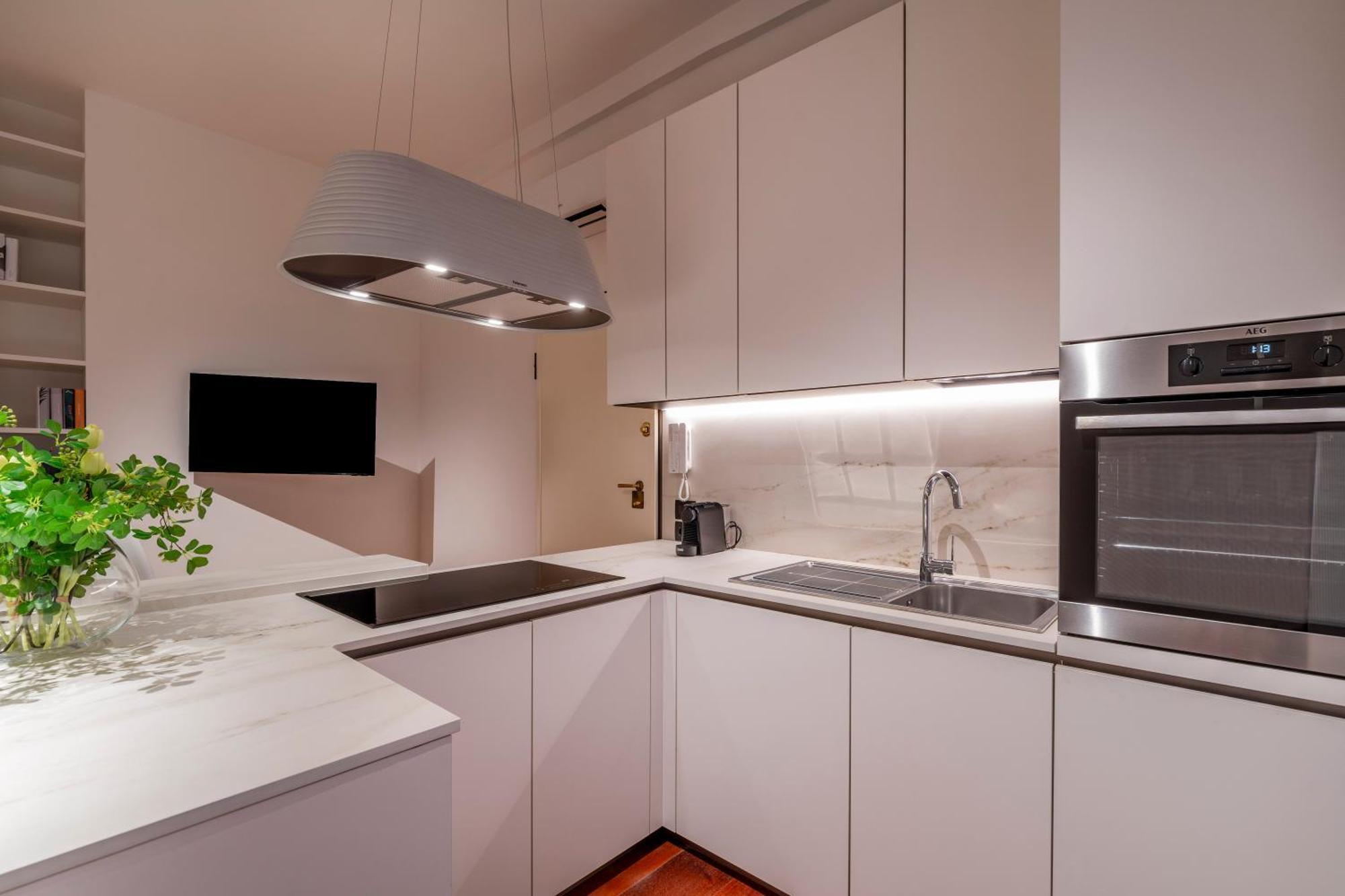 San Barnaba Palace R&r Appartement