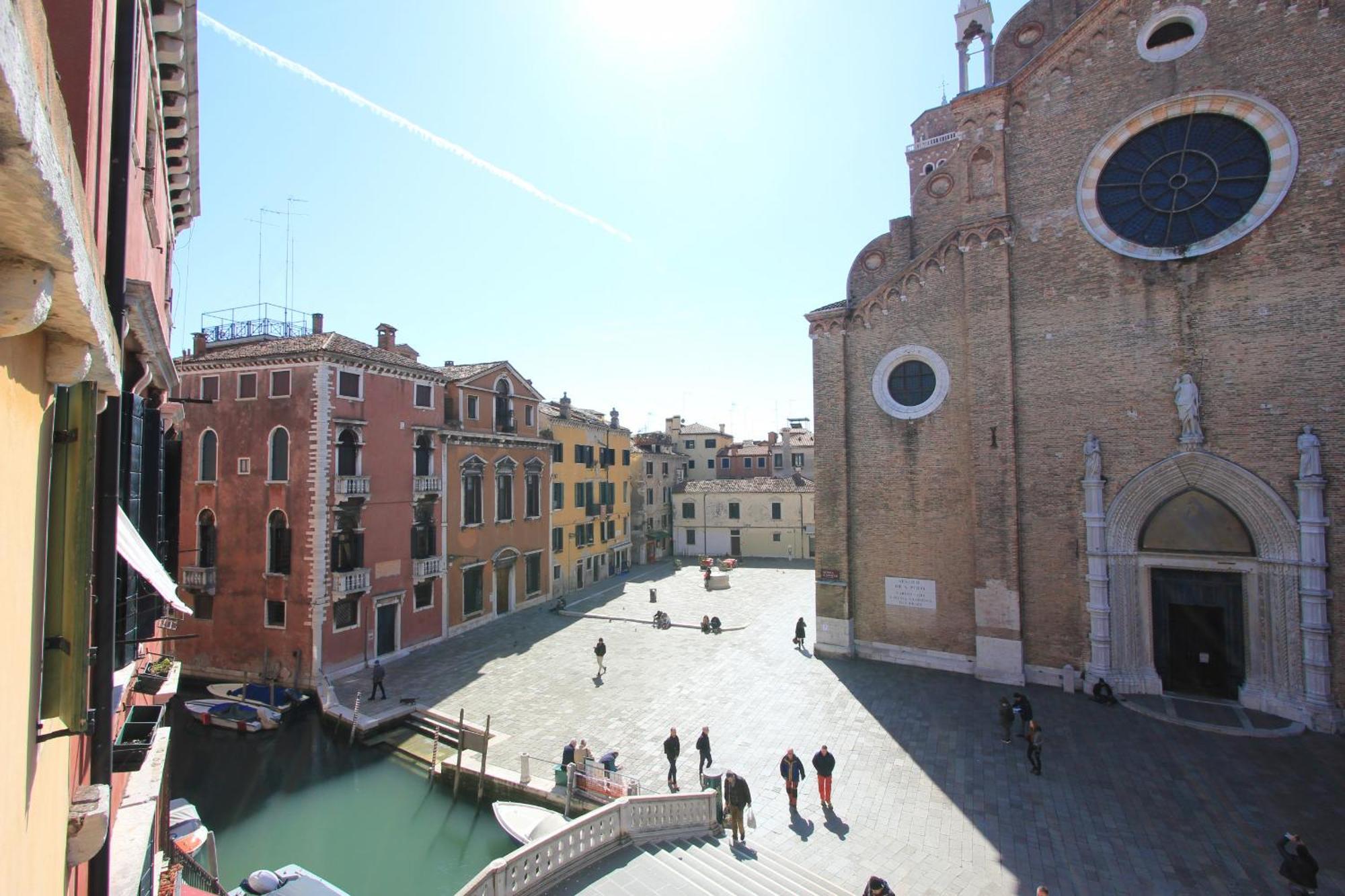 Frari Prestige Canal View
