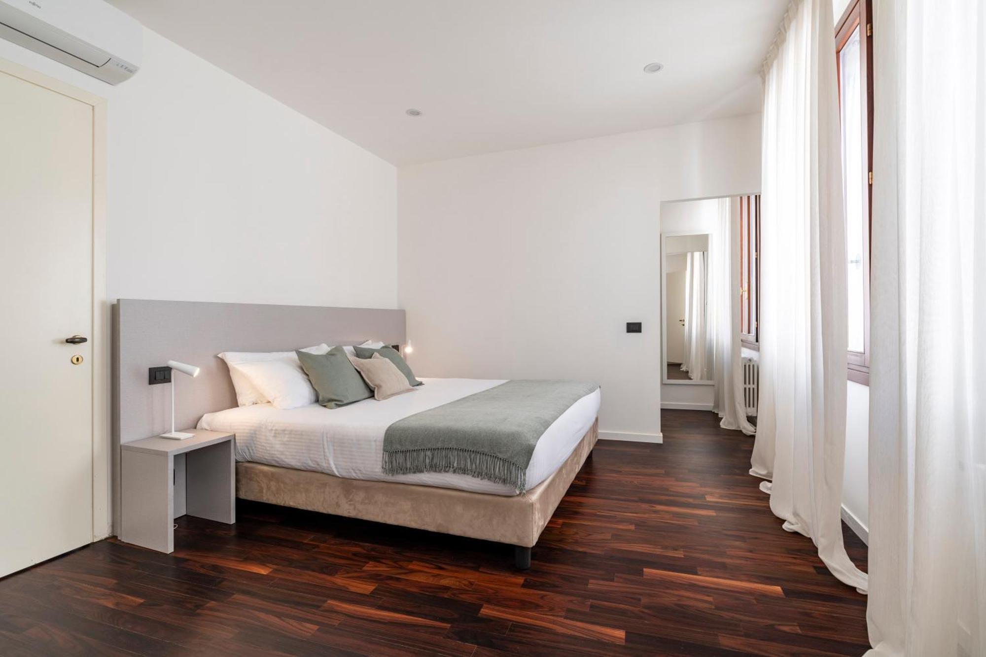 San Barnaba Palace R&r Appartement