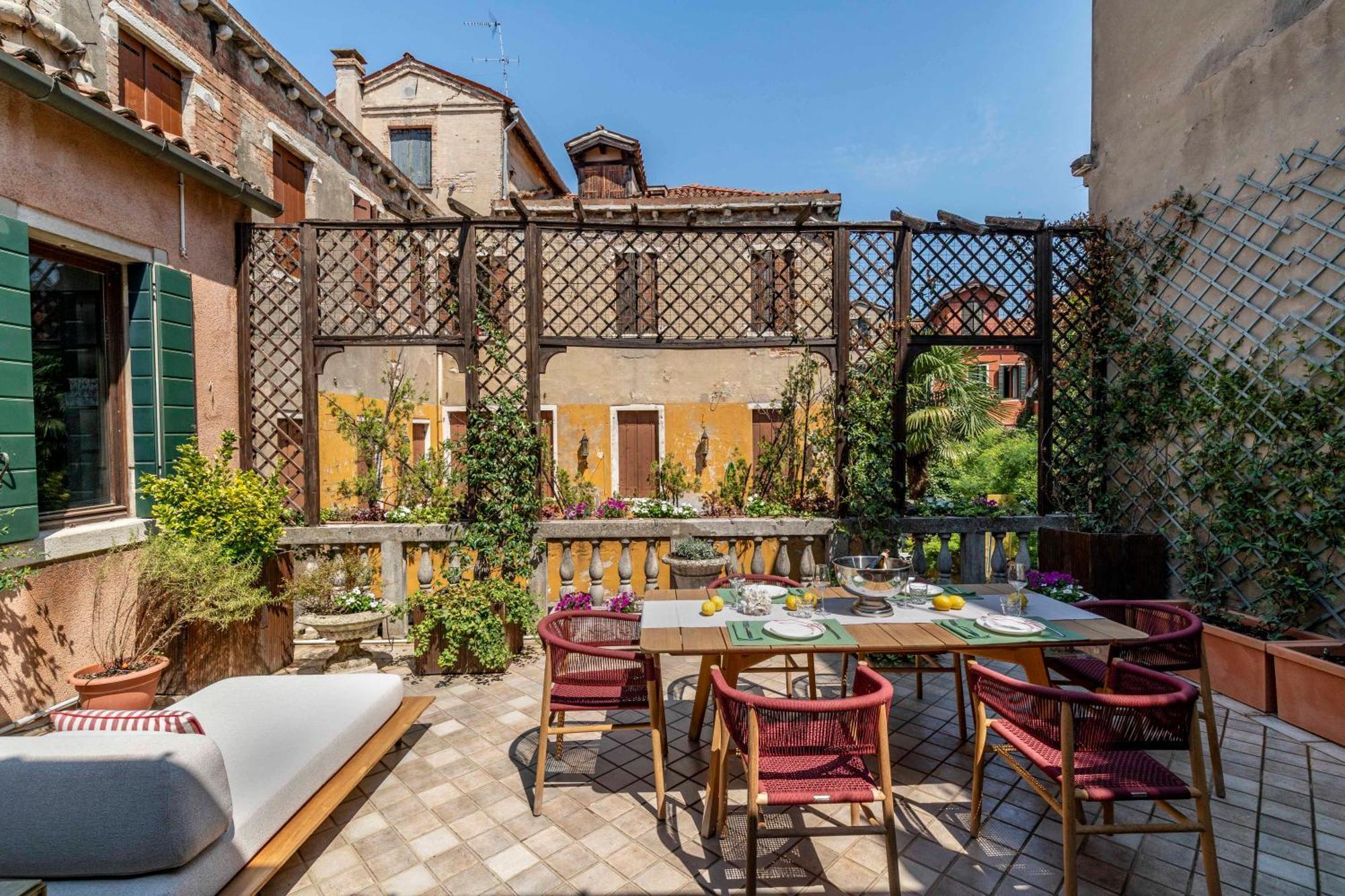 San Barnaba Palace R&r Appartement