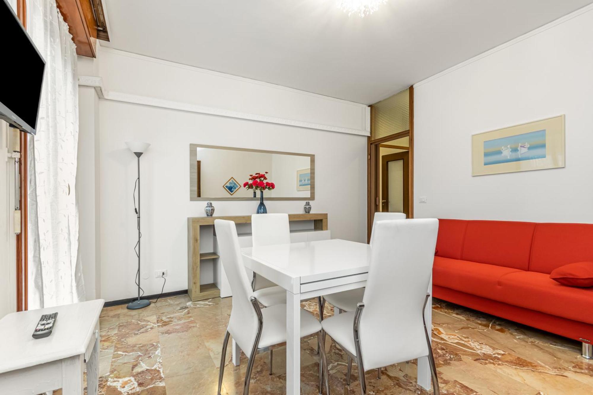 Appartement In Mestre With Parking! Venise