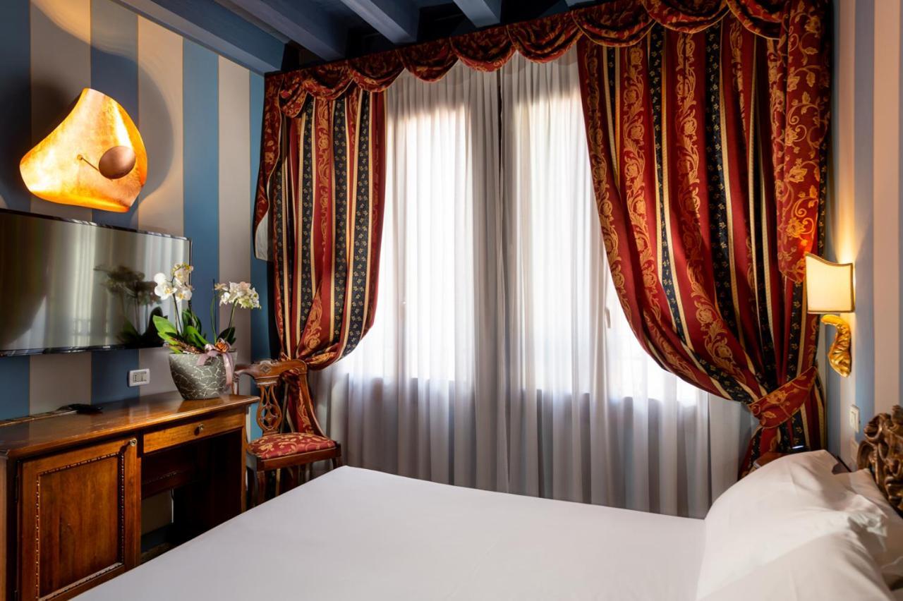 Tiziano 3* Venise