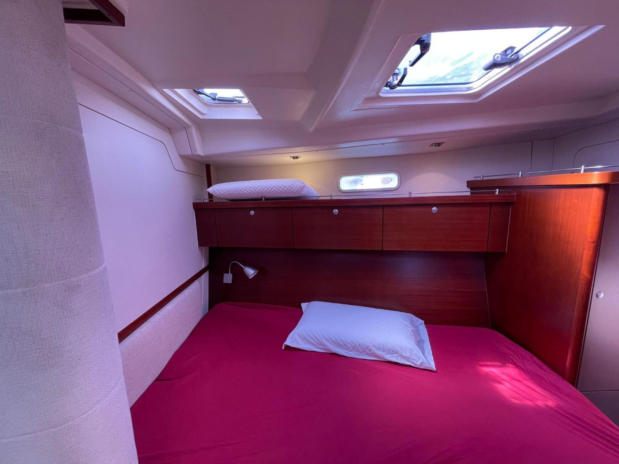 Venice Boat Tour With Aperitif And Music Included On A Sailing Boat *