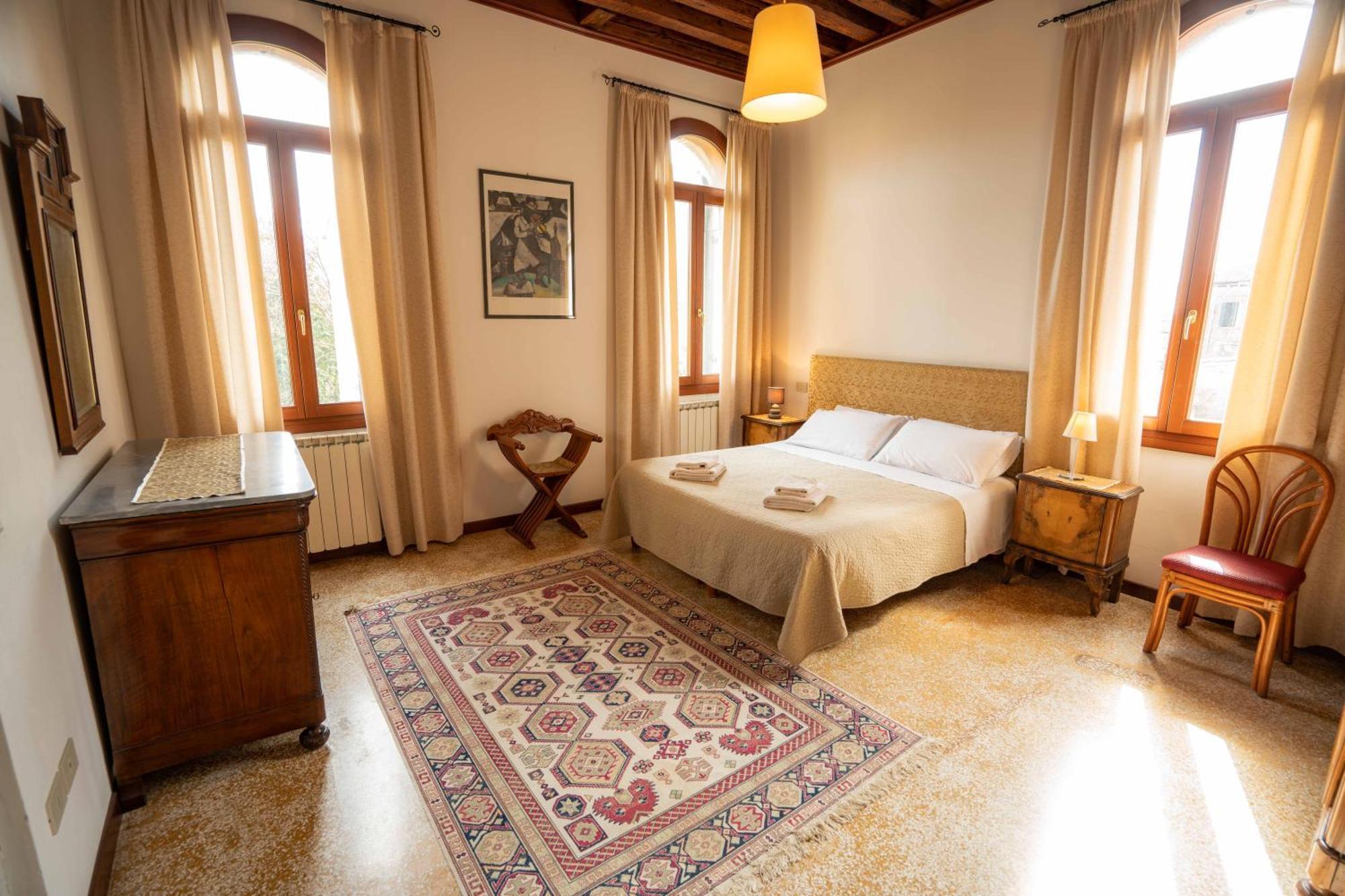 San Trovaso Apartment Venedig