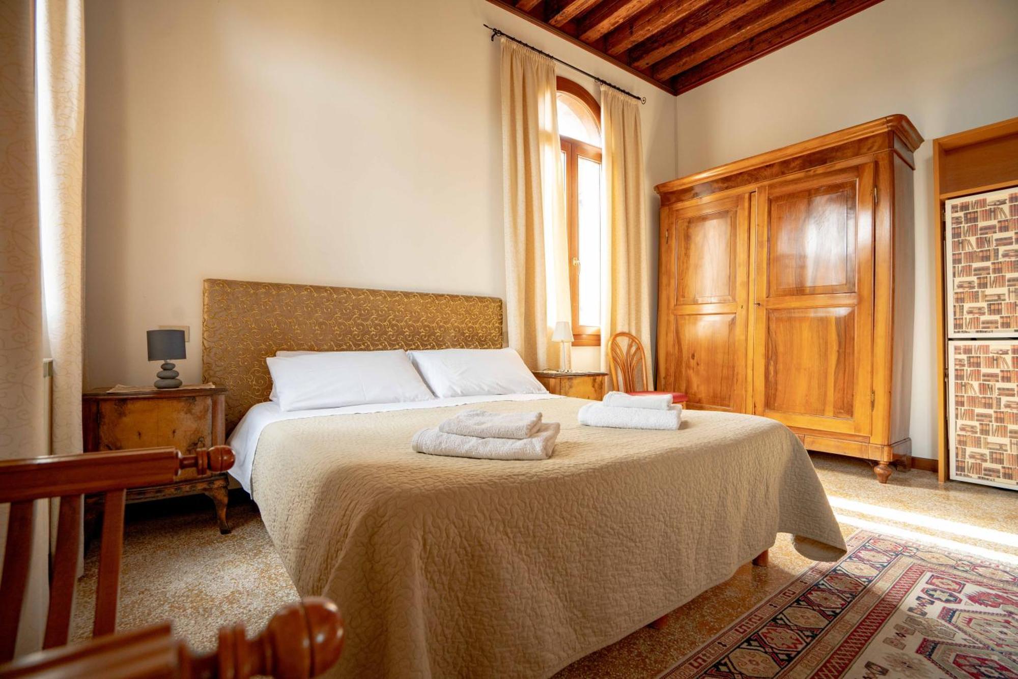 San Trovaso Apartment Venedig
