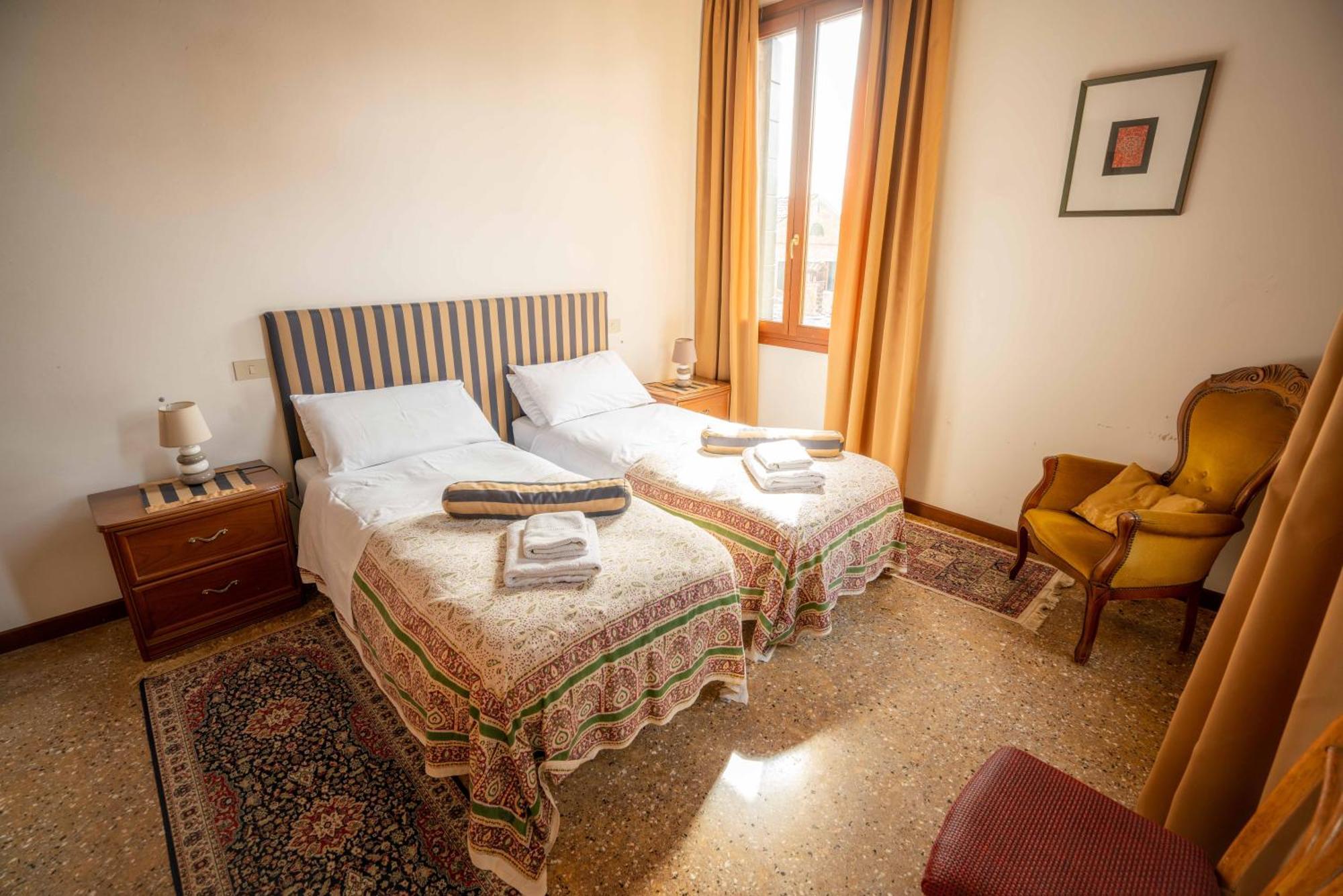 San Trovaso Apartment Venedig