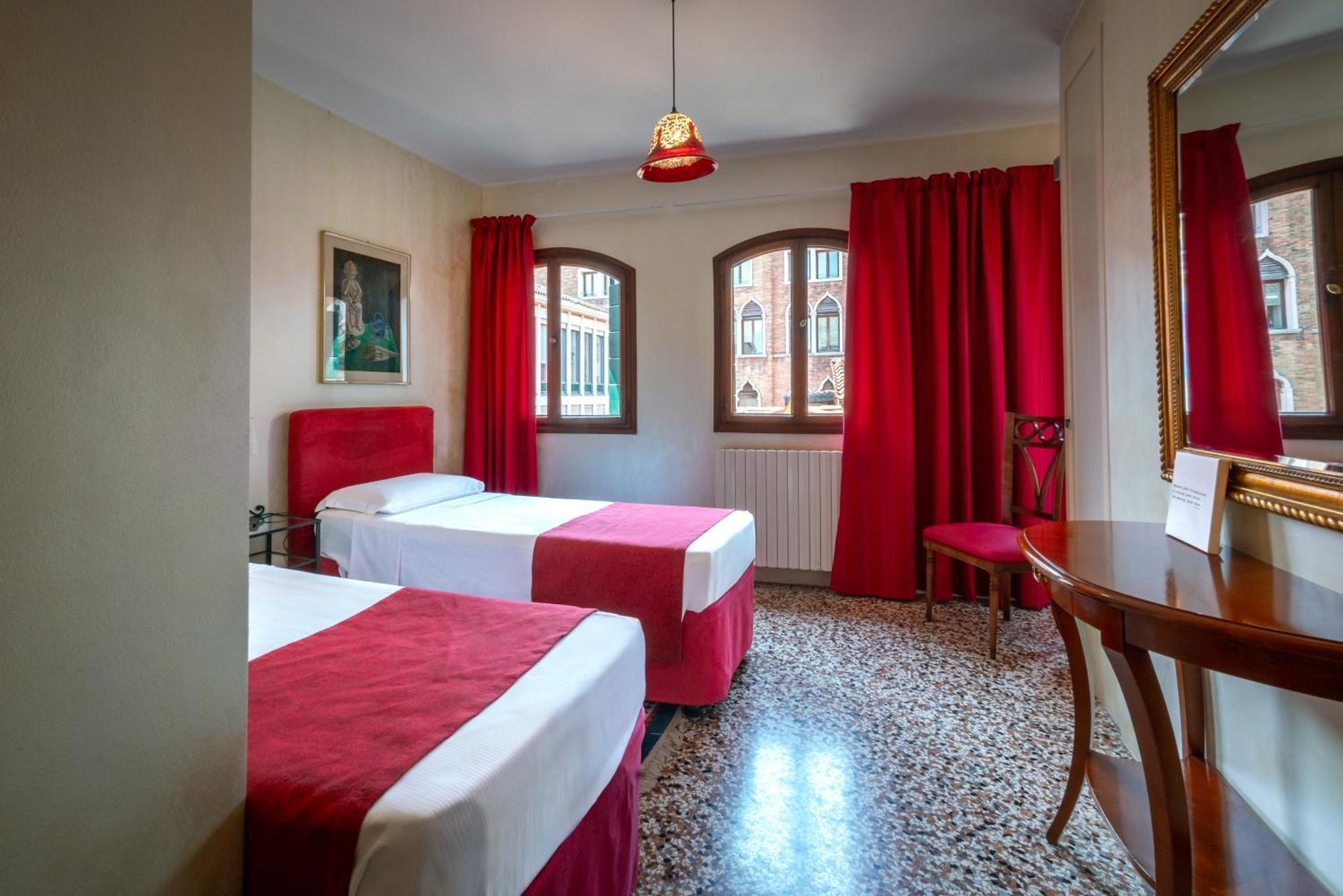 Gasthof Palazzo San Luca Venedig