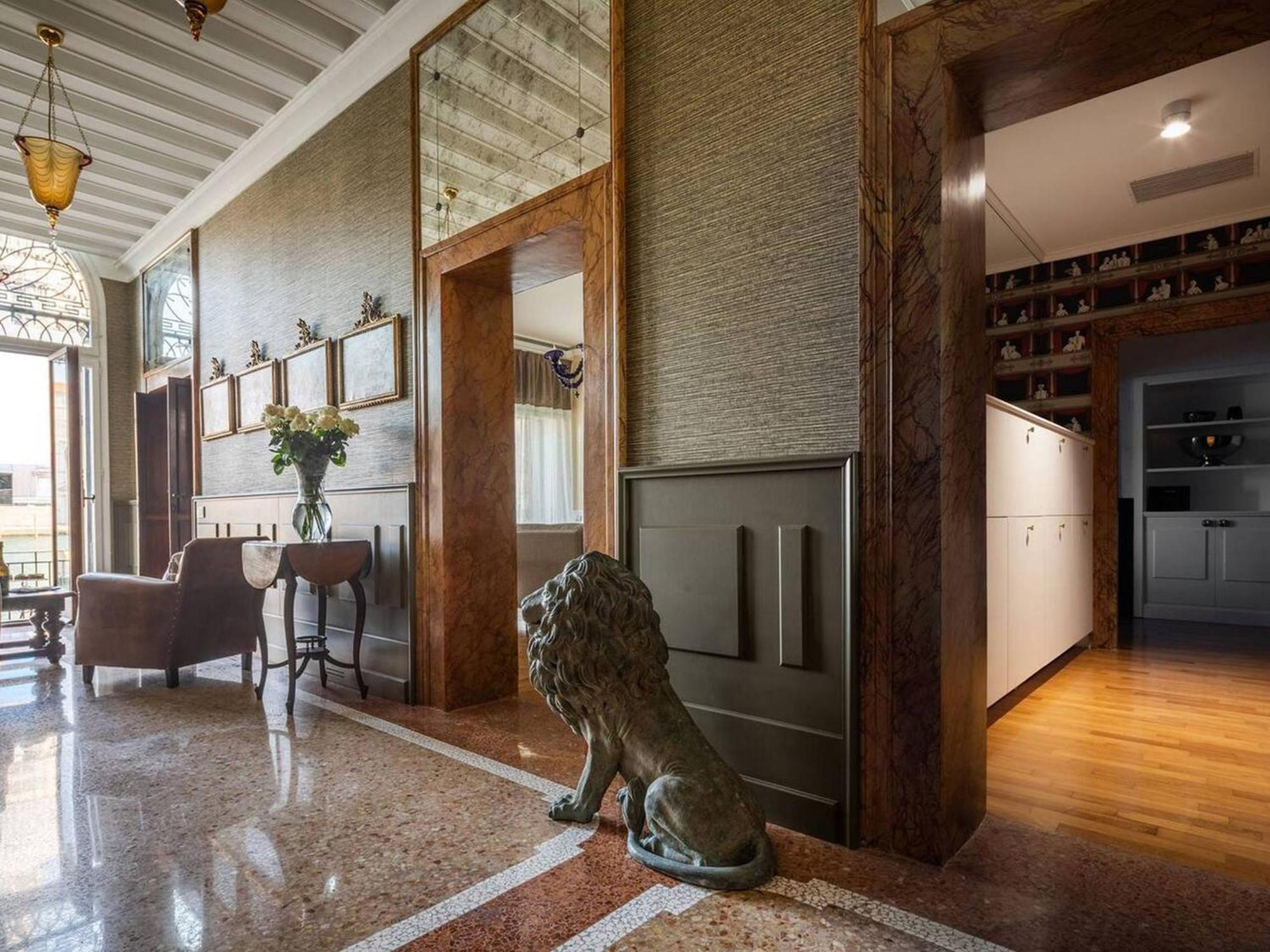 4br Large With A View - What'app - 0039-3512-039-610 - For Reservations! Appartement Venise