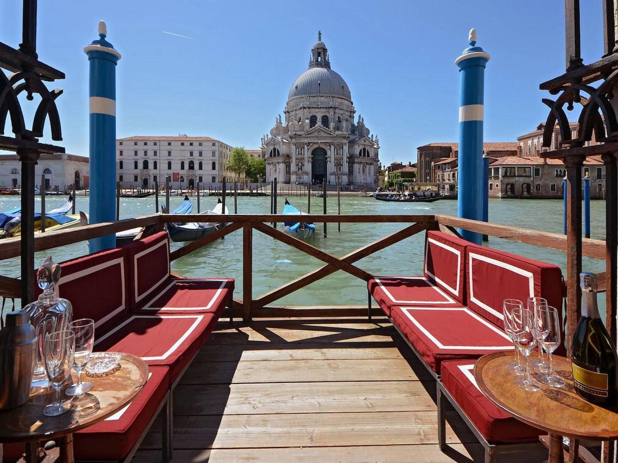 4br Large With A View - What'app - 0039-3512-039-610 - For Reservations! Appartement *