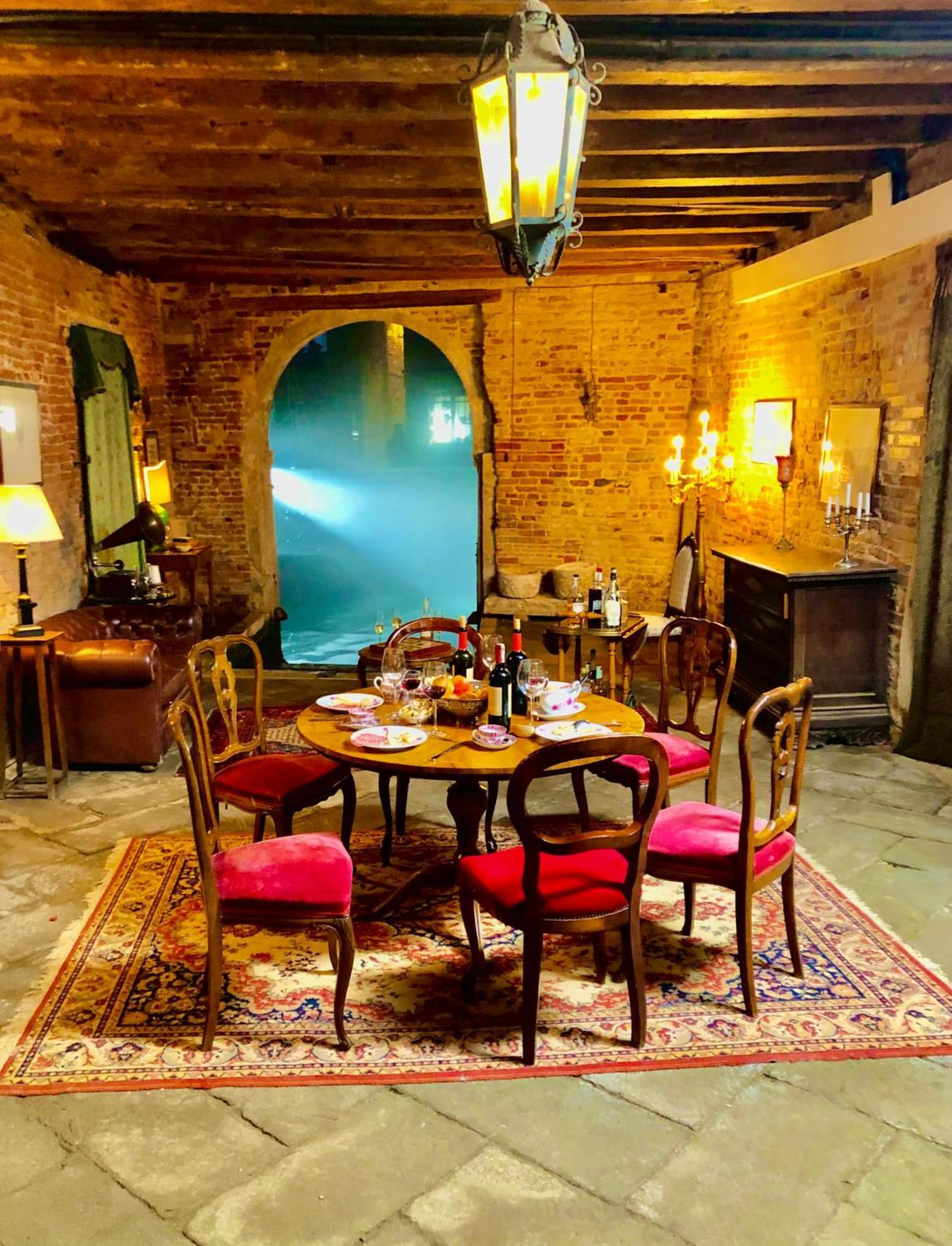 Console - Palais Historique & Romantique Locanda Venezia