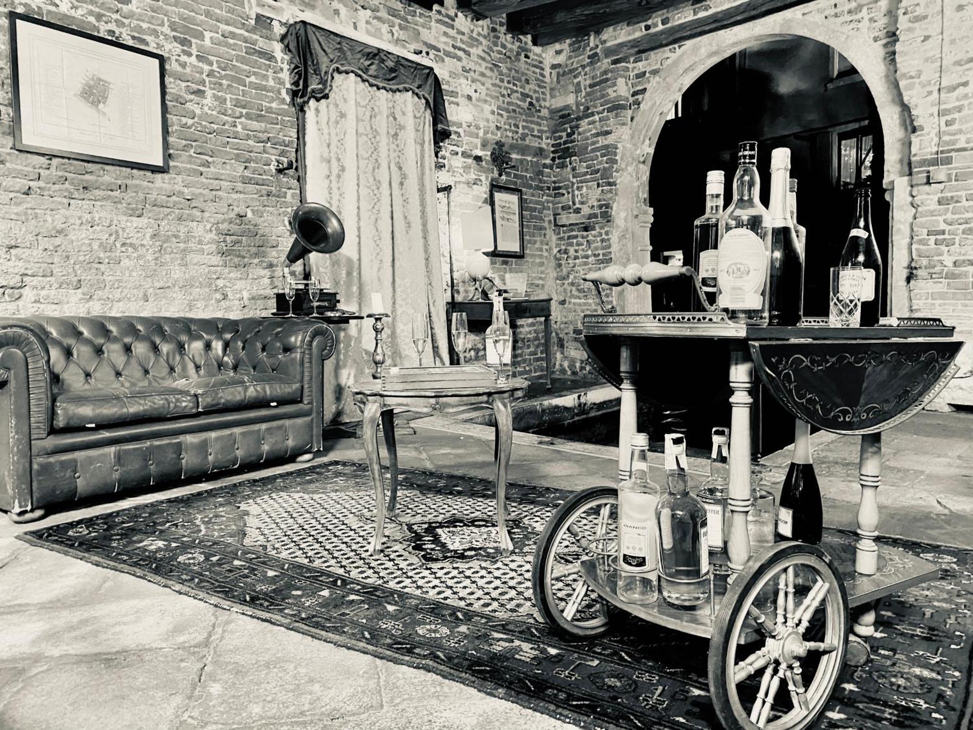 Console - Palais Historique & Romantique Locanda Venezia