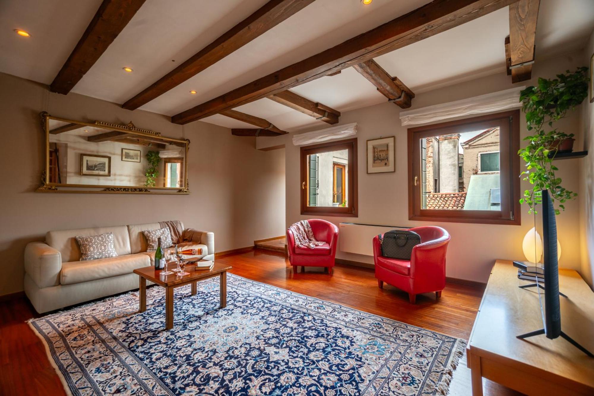 Affittacamere Palazzo San Luca 3*