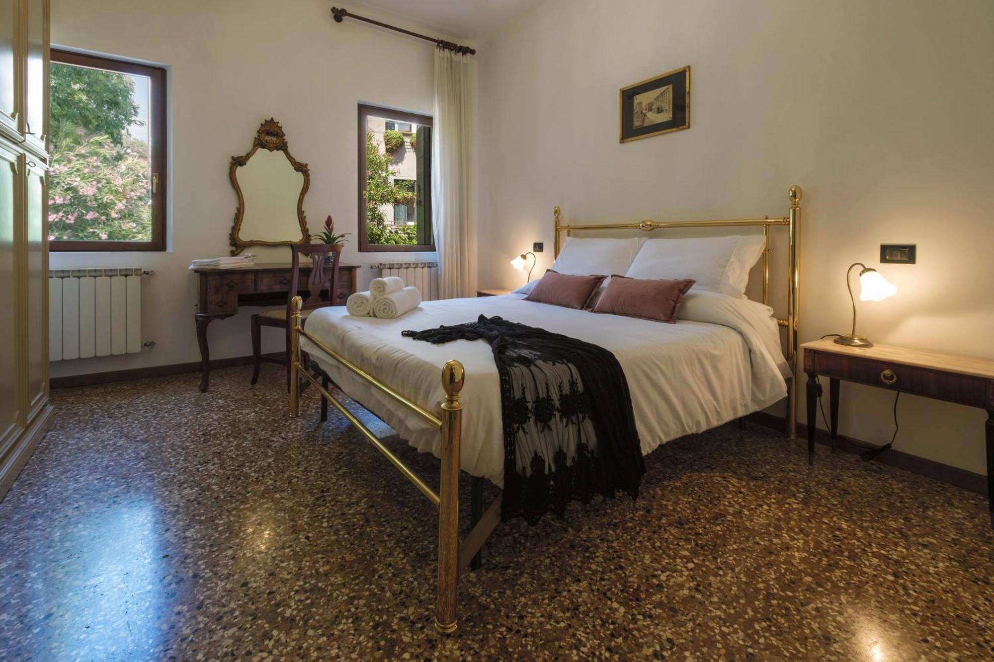Giselda Courtyard Retreat *