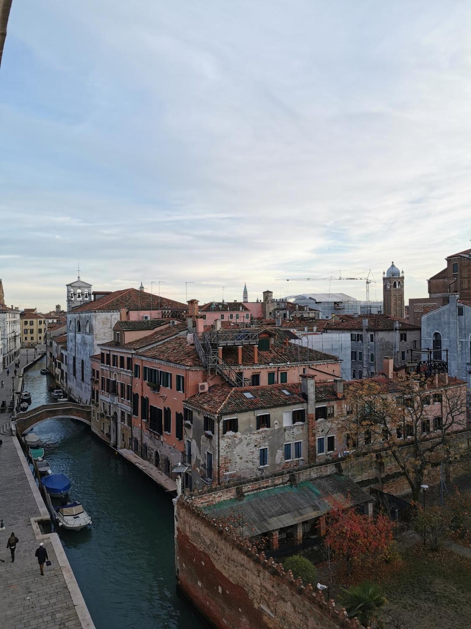 Appartement Large And Bright With Canal View Venise