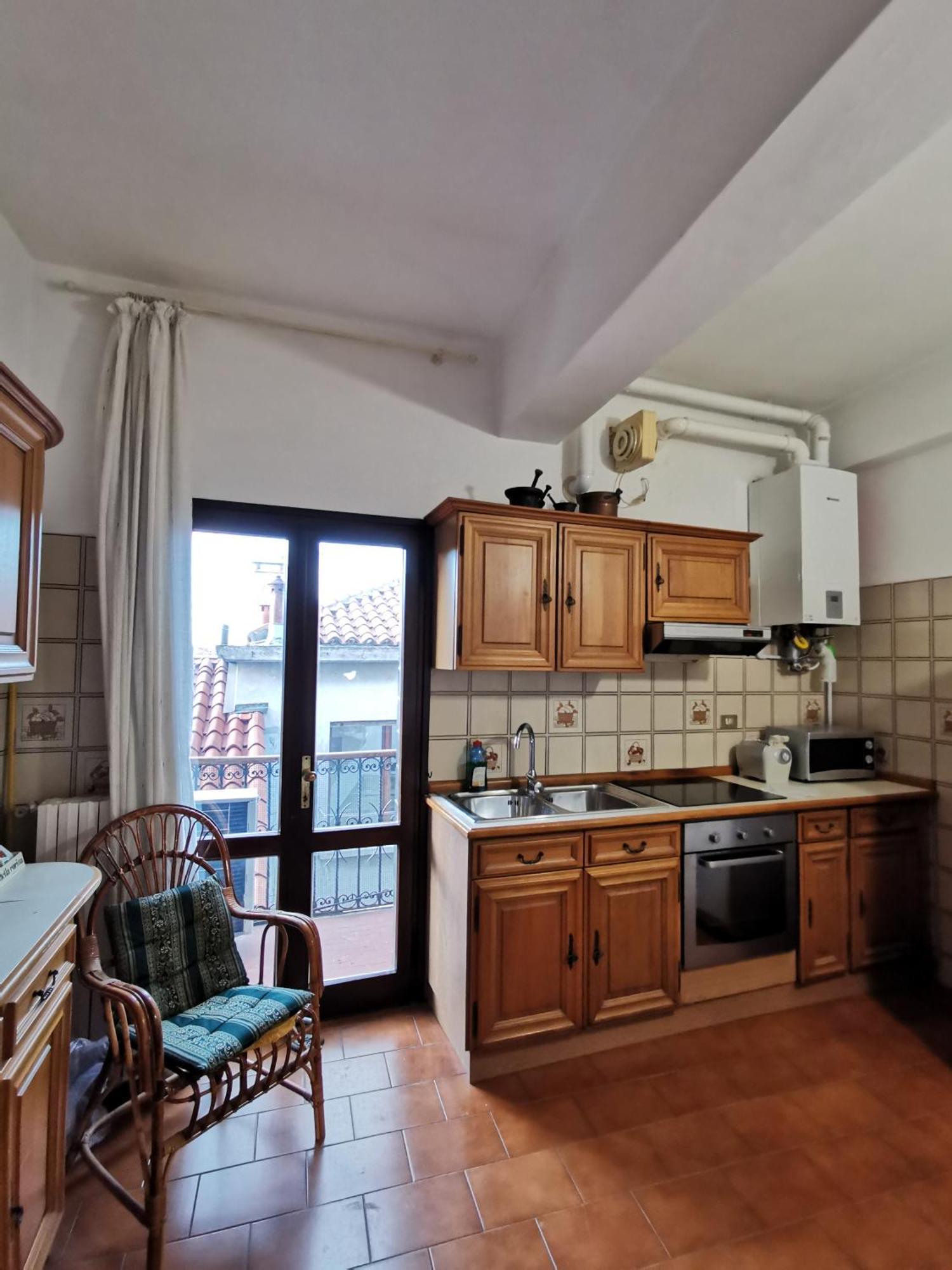 Large And Bright With Canal View *