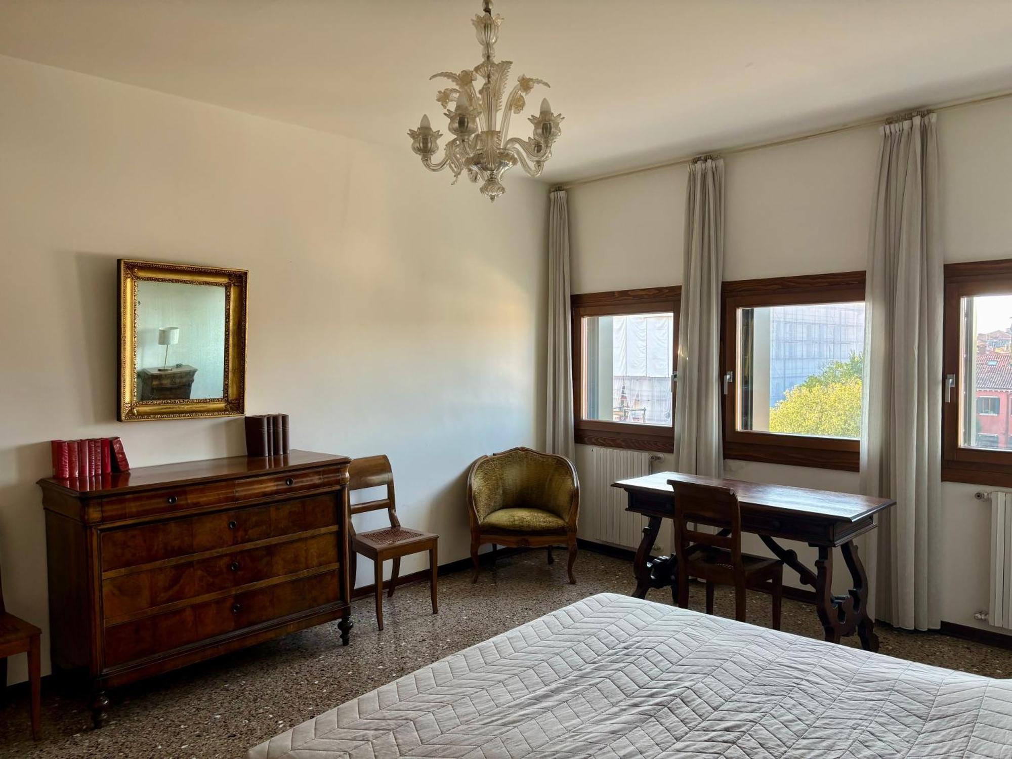 Large And Bright With Canal View * Venise