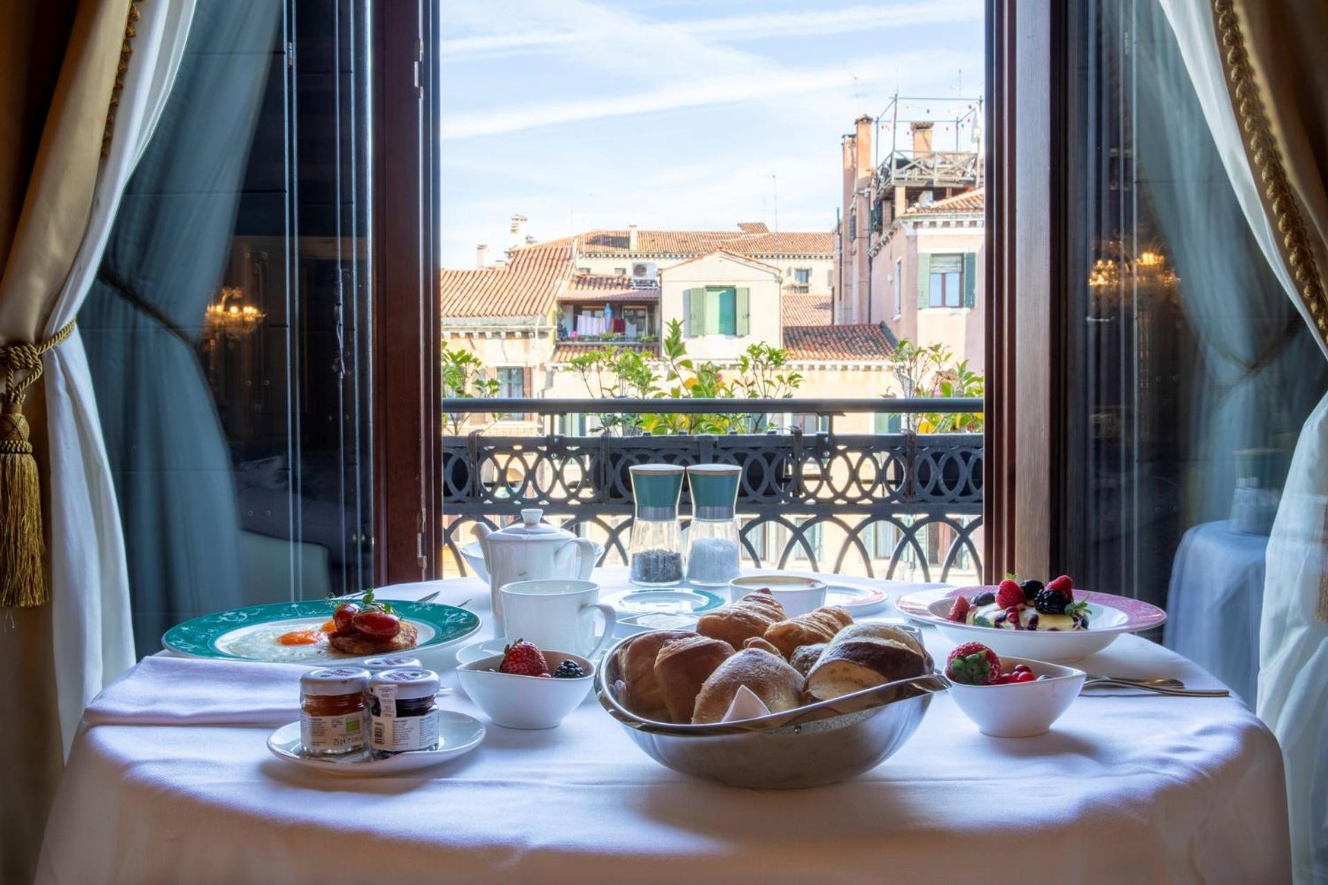 Ca' Bonfadini Historic Experience Hotel Venetië