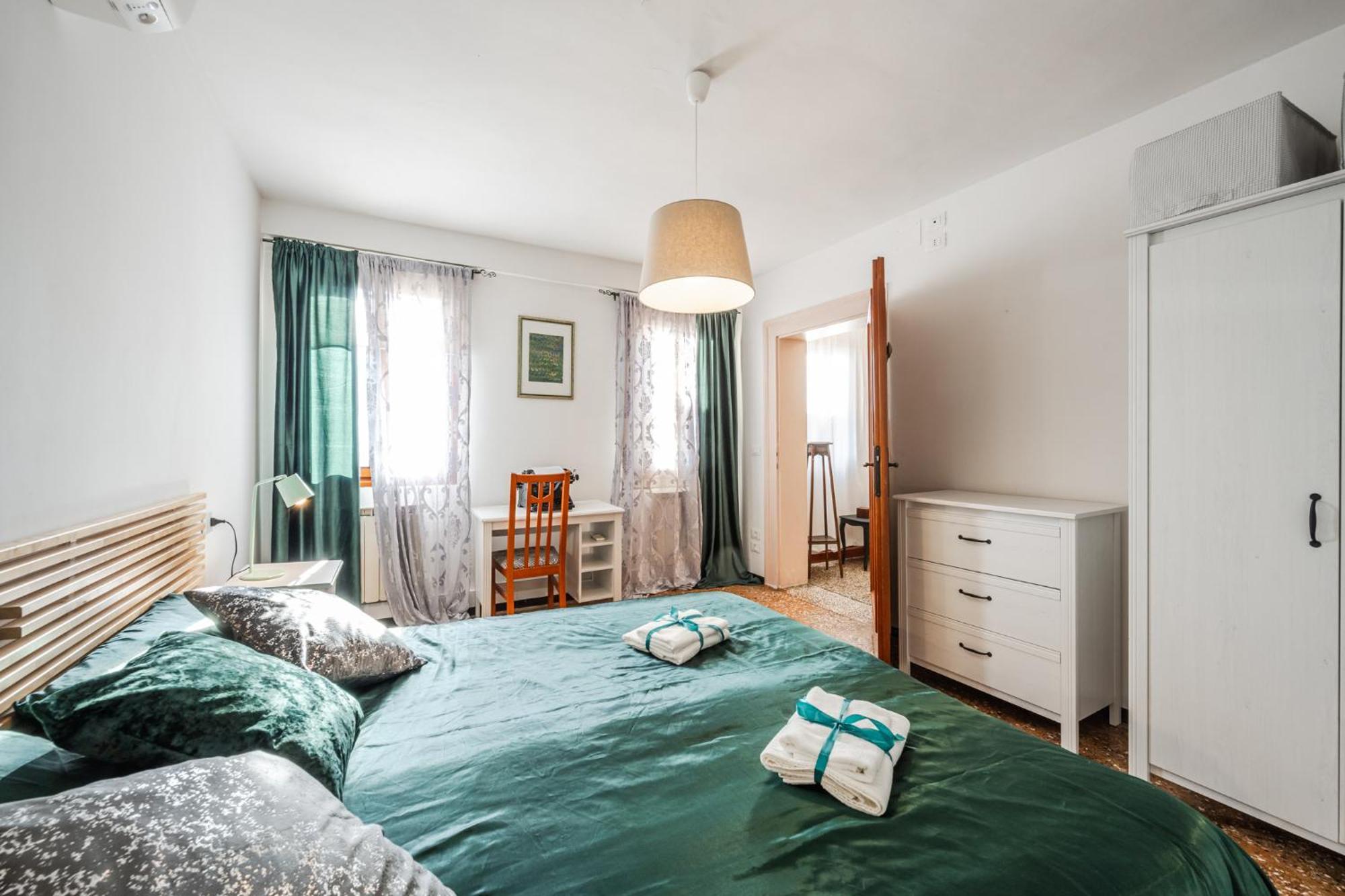 Queen Carlotta Apartment