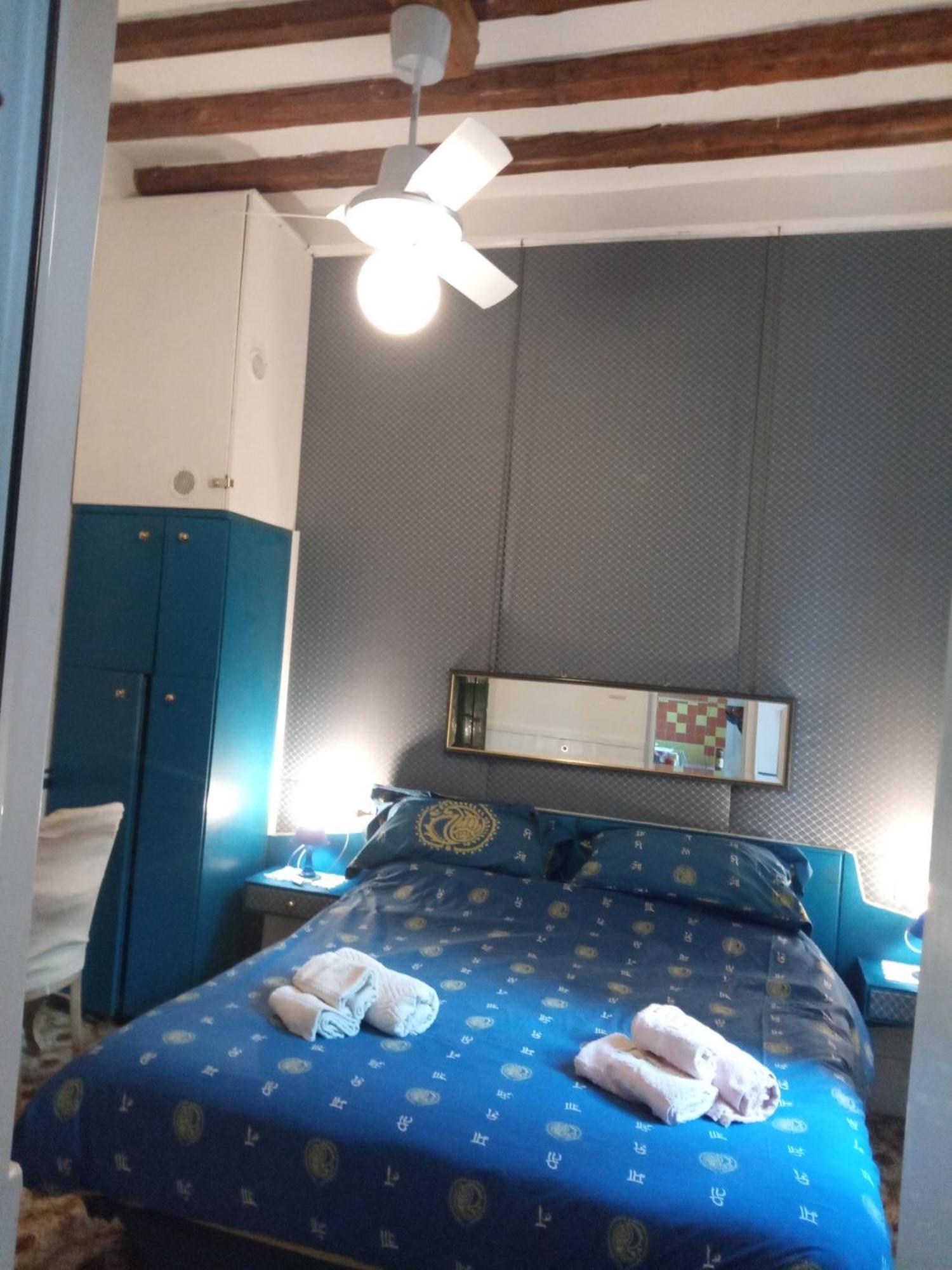 Bed & Breakfast Biennale