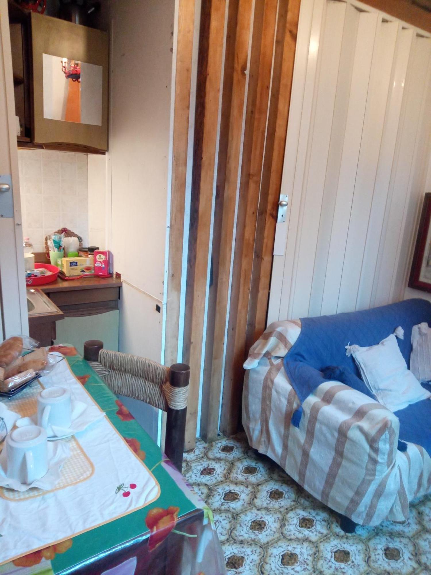 Bed & Breakfast Biennale