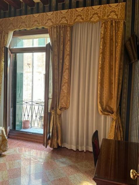 Panada L & S Venise