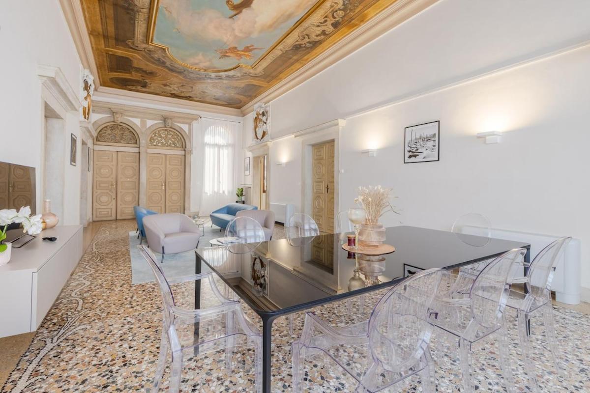 Luxury Calatrava - In Venetian Palazzo * Venise