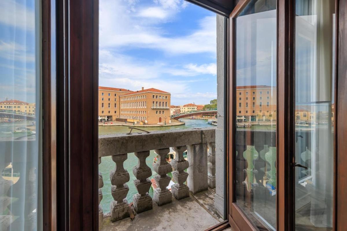 Luxury Calatrava - In Venetian Palazzo Appartement Venise