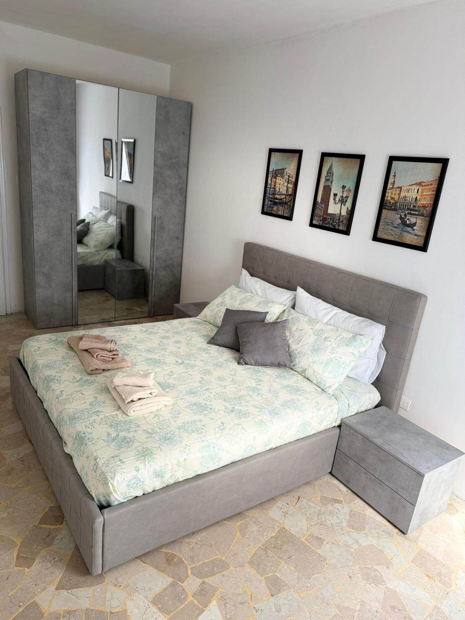 Grey * Venise
