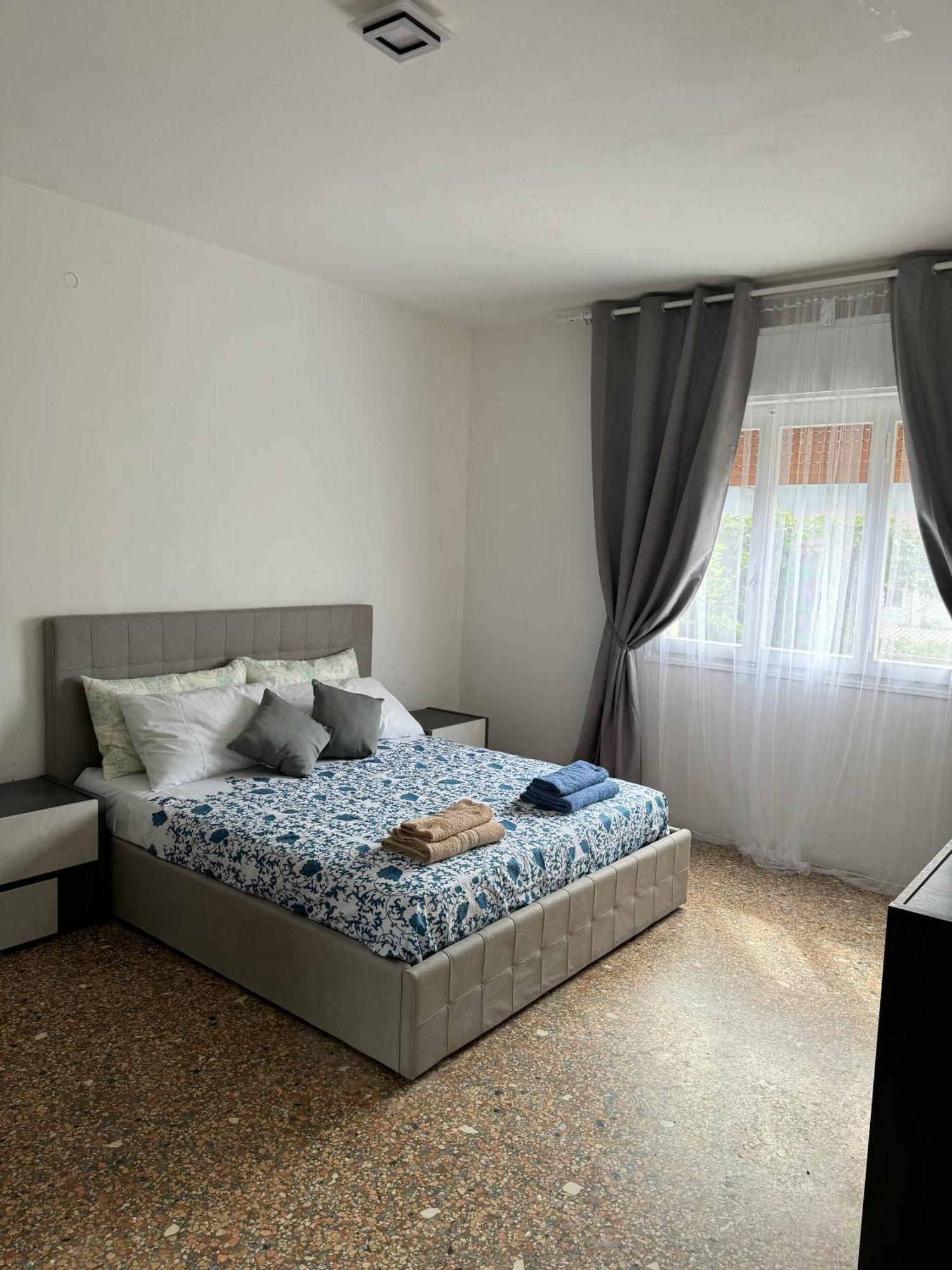 Grey * Venise
